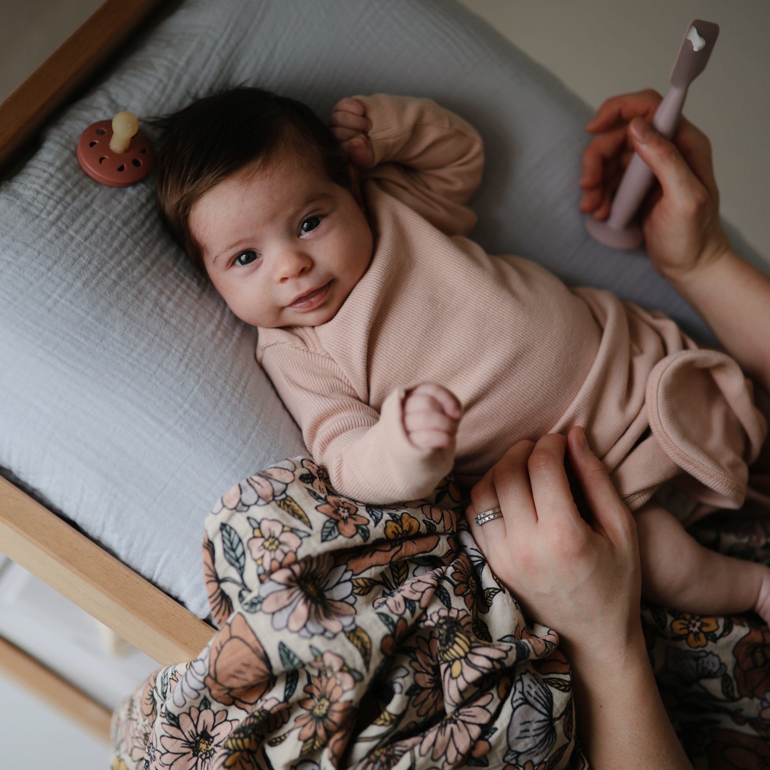 Image of FRIGG Moon Natural Rubber Pacifier 2-Pack