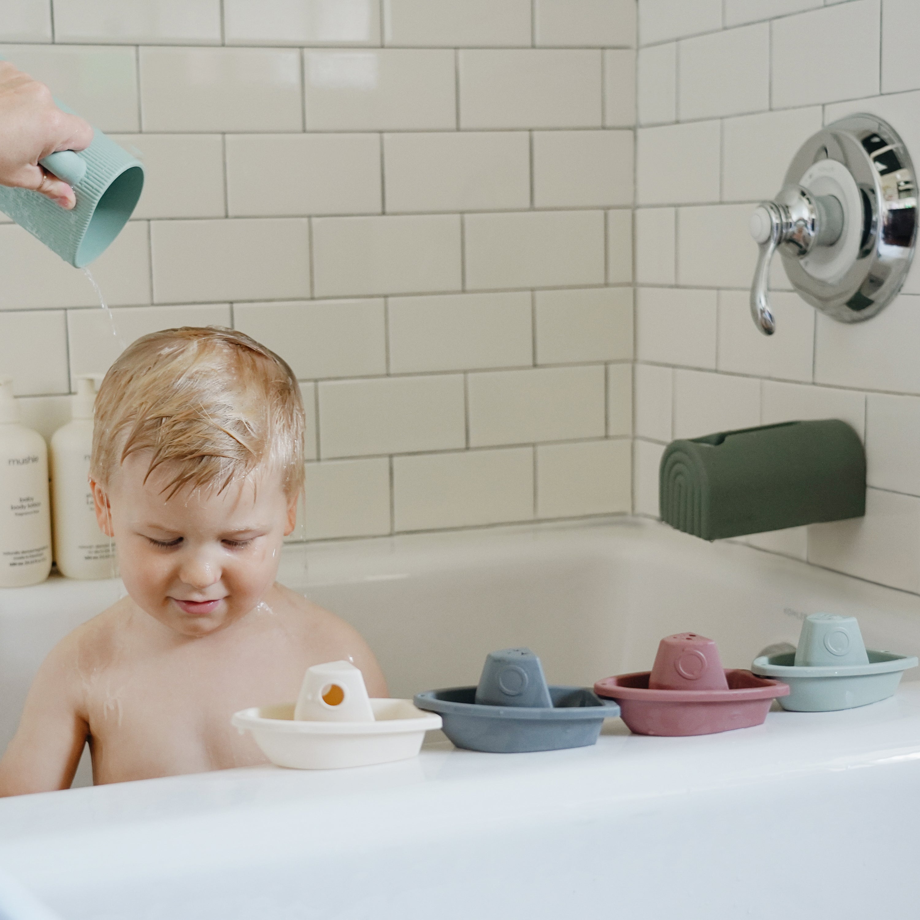 Image of Bath Rinse Cup