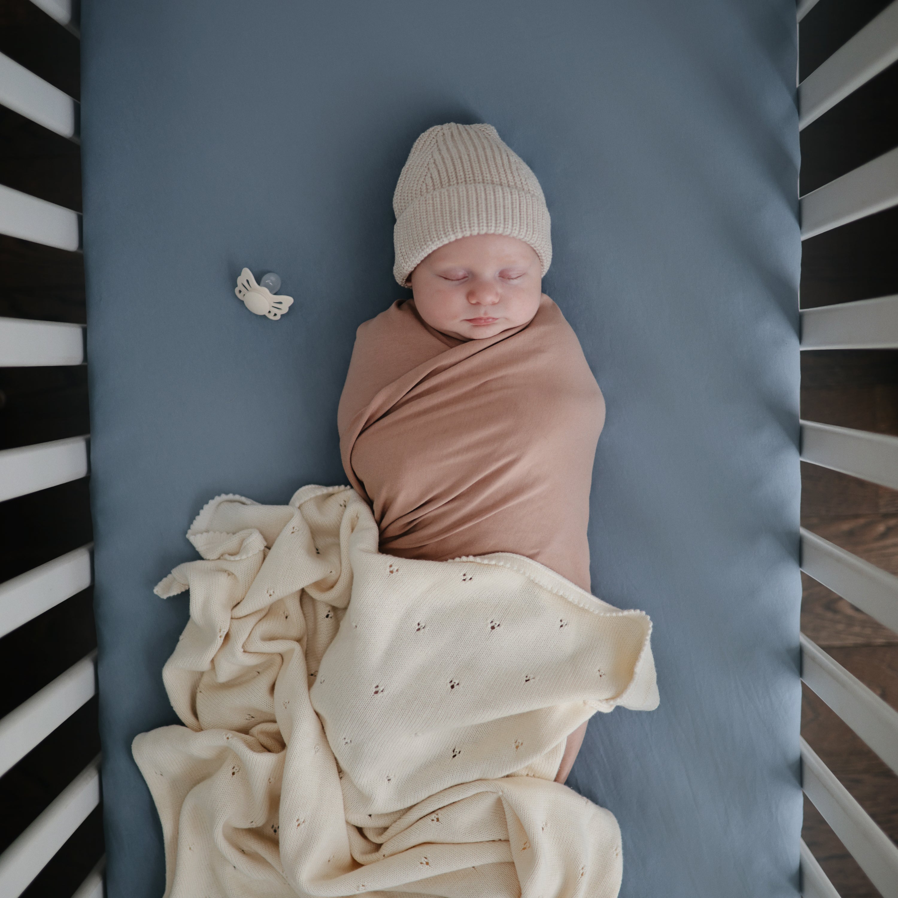 Image of Stretchy Crib Sheet