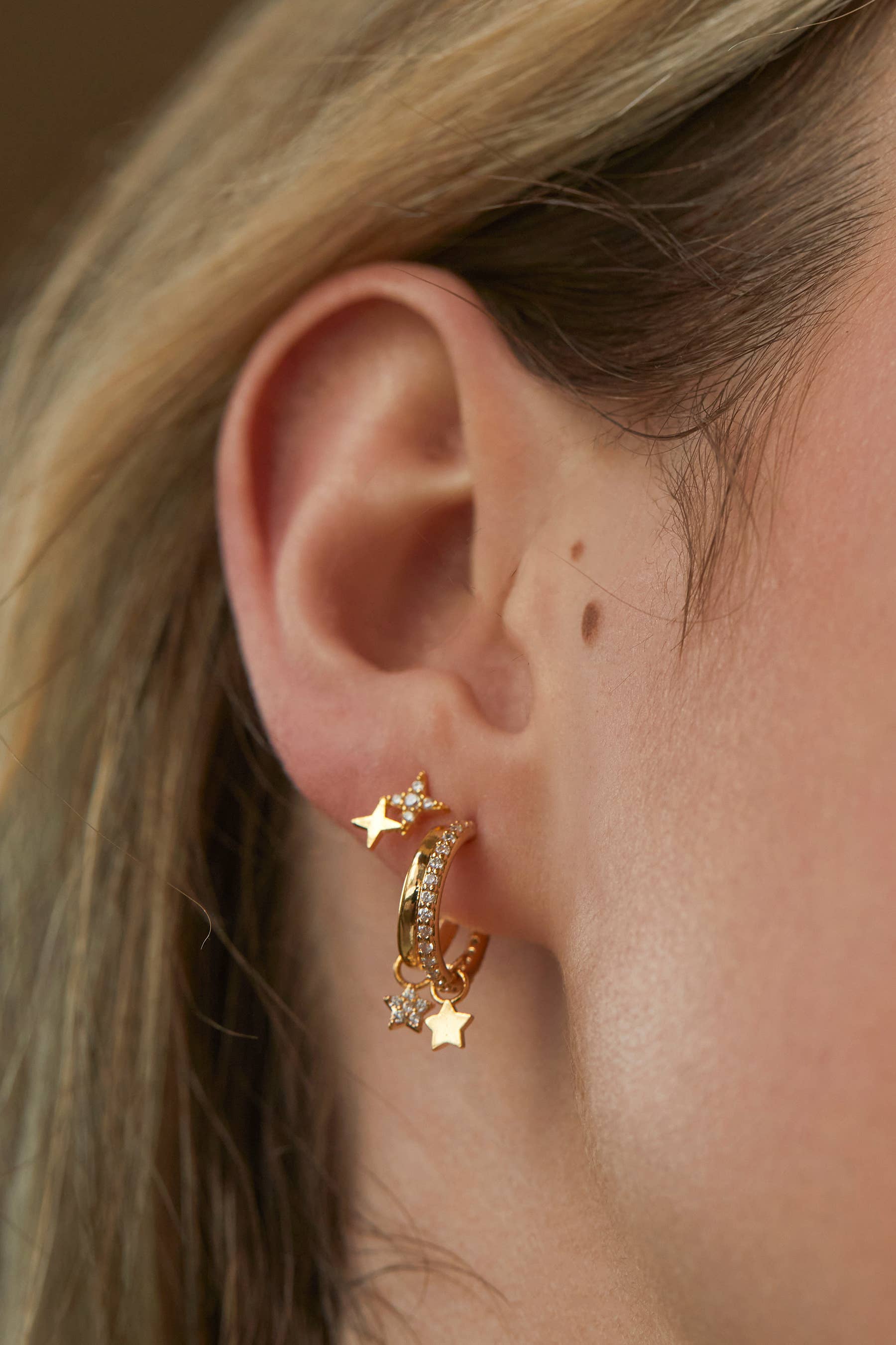 Duo Pave Star Hoops