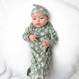 Stay Sharp Bamboo Newborn Gown and Hat Baby Gift Set