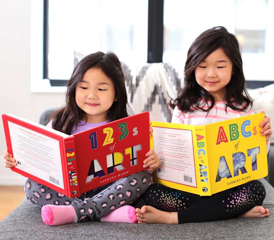 Simon & Schuster - 123s of Art by Sabrina Hahn