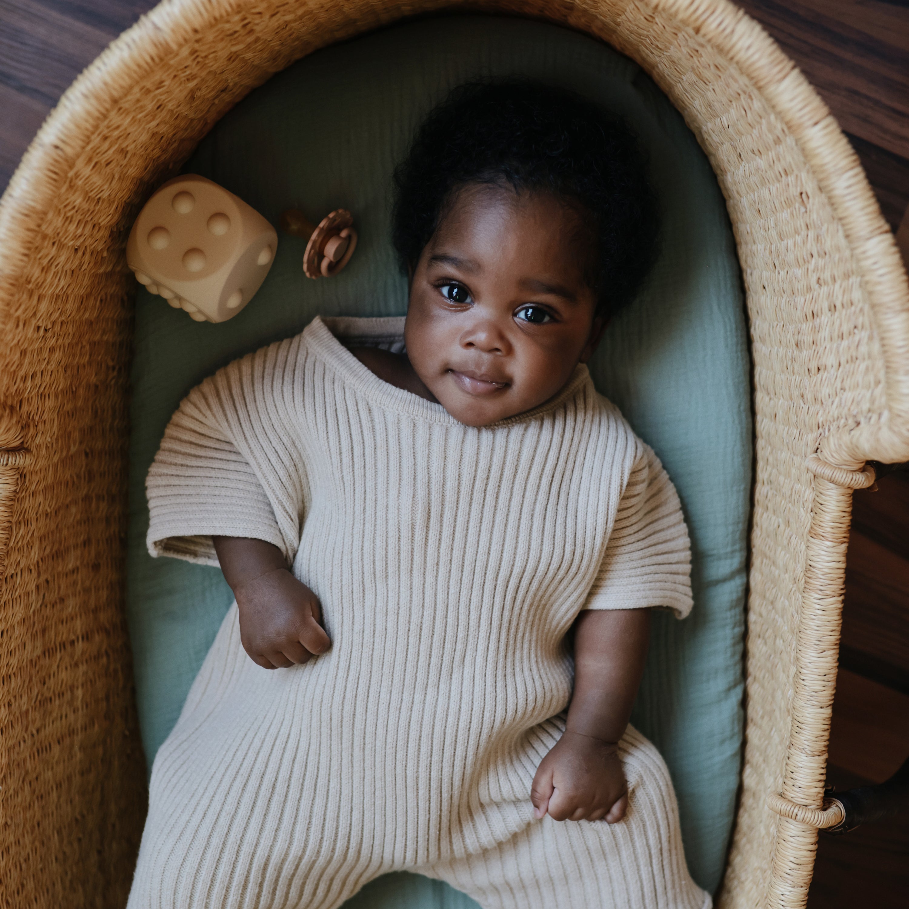 Image of Extra Soft Bassinet Muslin Crib Sheet