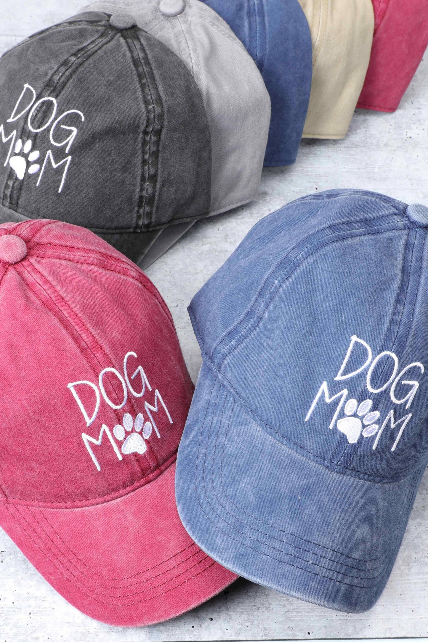 DOG MOM Embroidered Cotton Baseball Caps