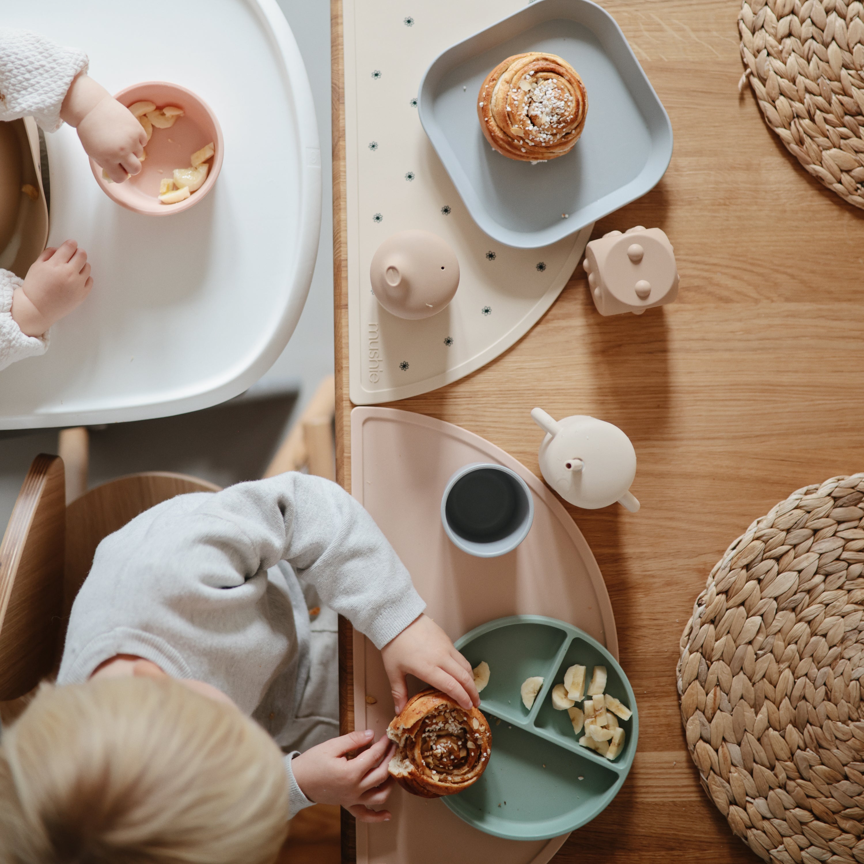 Image of Square Dinnerware Plates, Set of 2