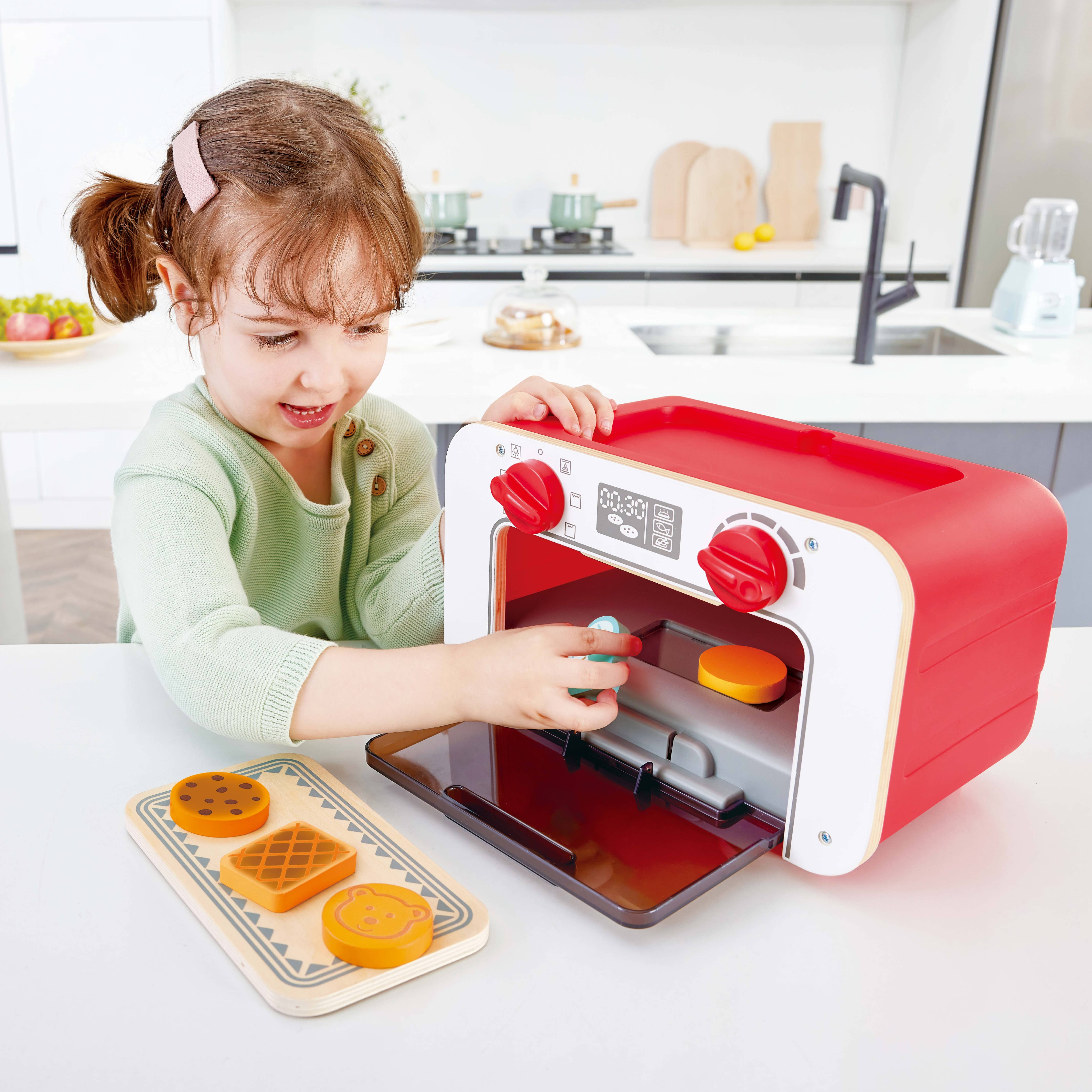 Hape - My Baking Oven with Magic Cookies