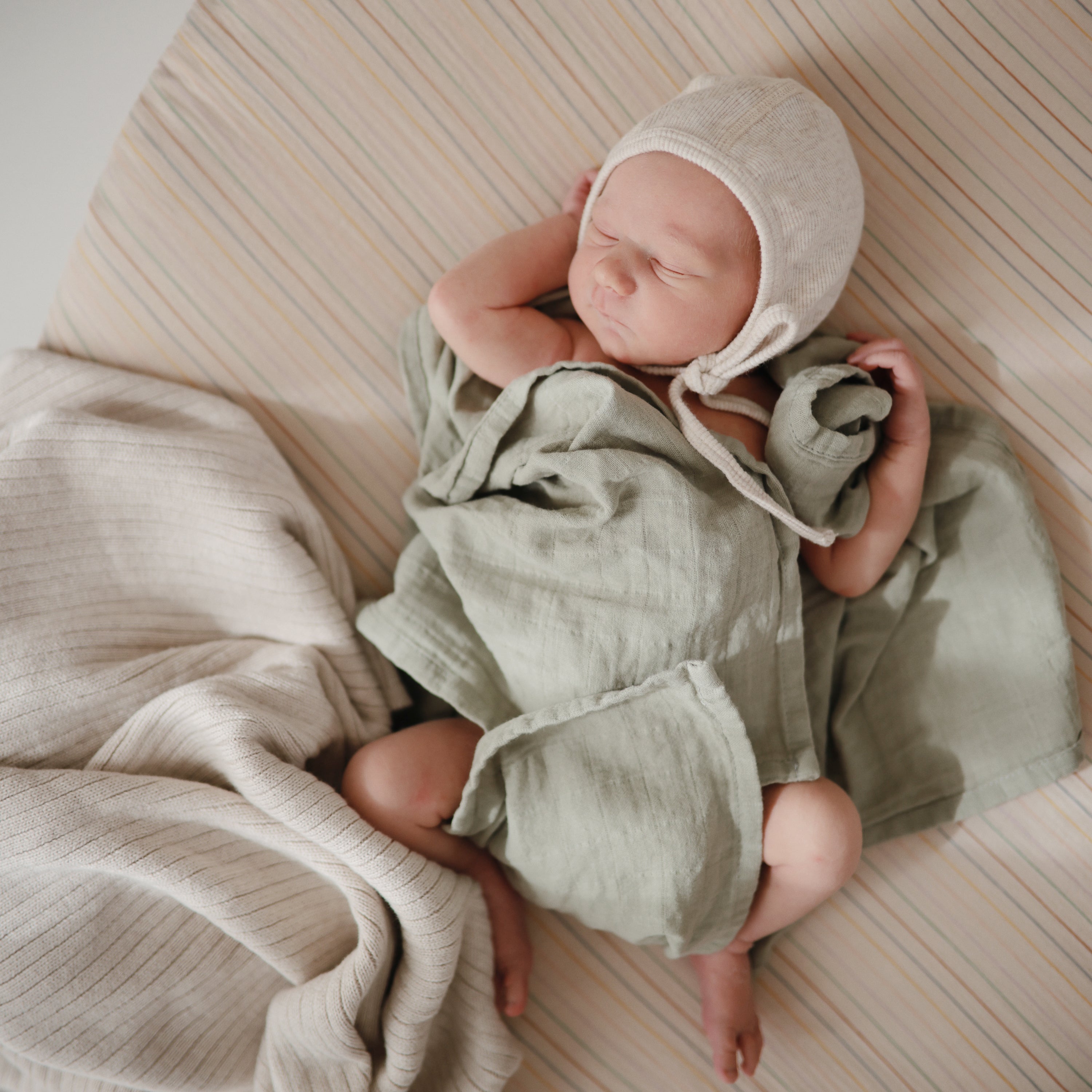Image of Extra Soft Muslin Crib Sheet