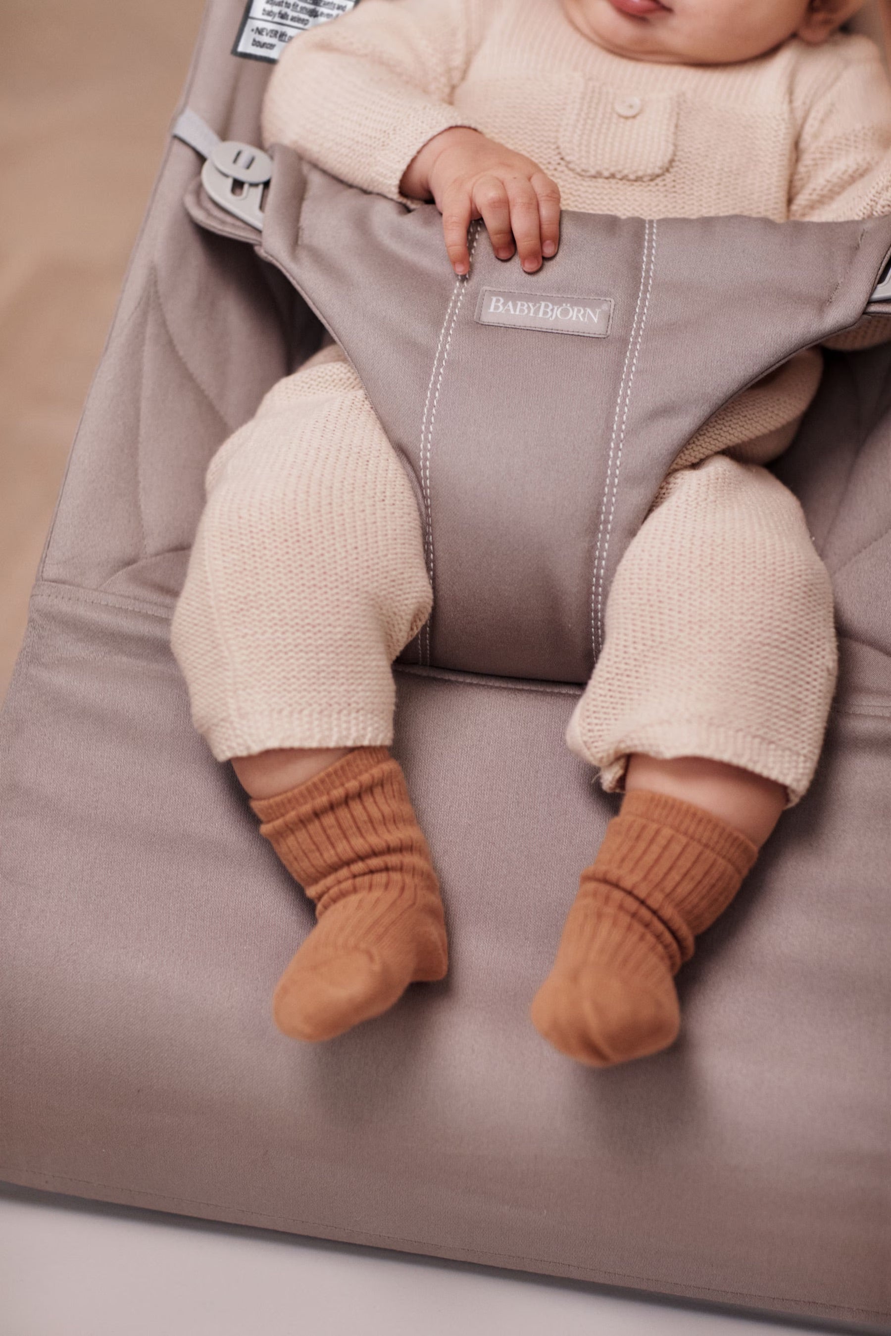 Image of Baby Bjorn Bouncer Bliss: Petal Quilt, Woven.
