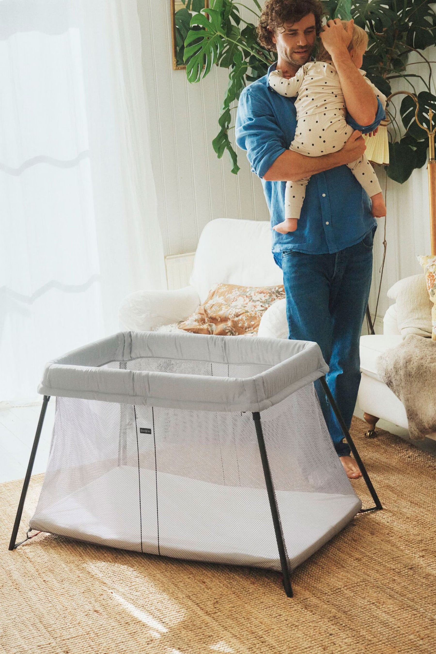 Image of Baby Bjorn Travel Crib Light - Silver