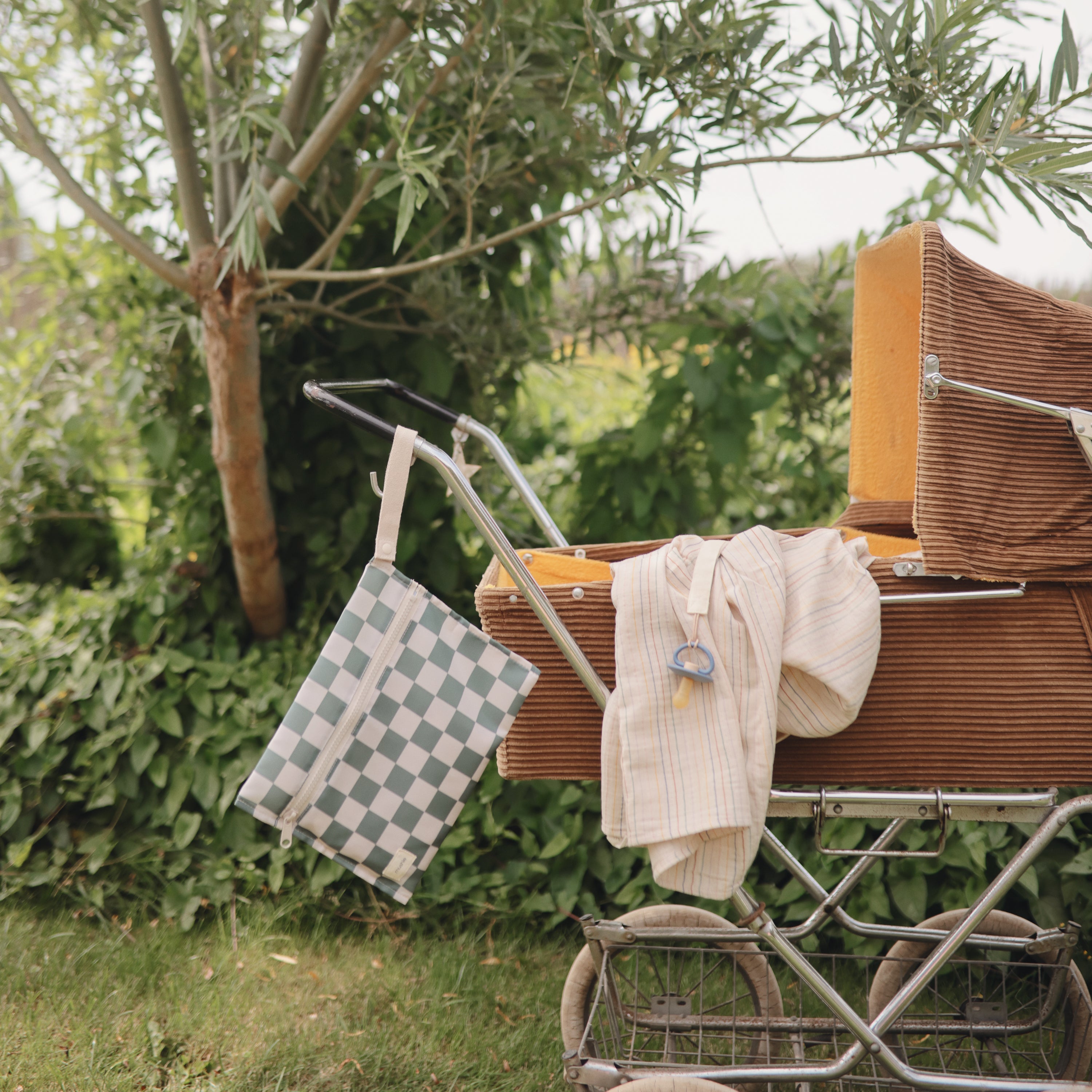 Image of Organic Cotton Muslin Swaddle Blanket