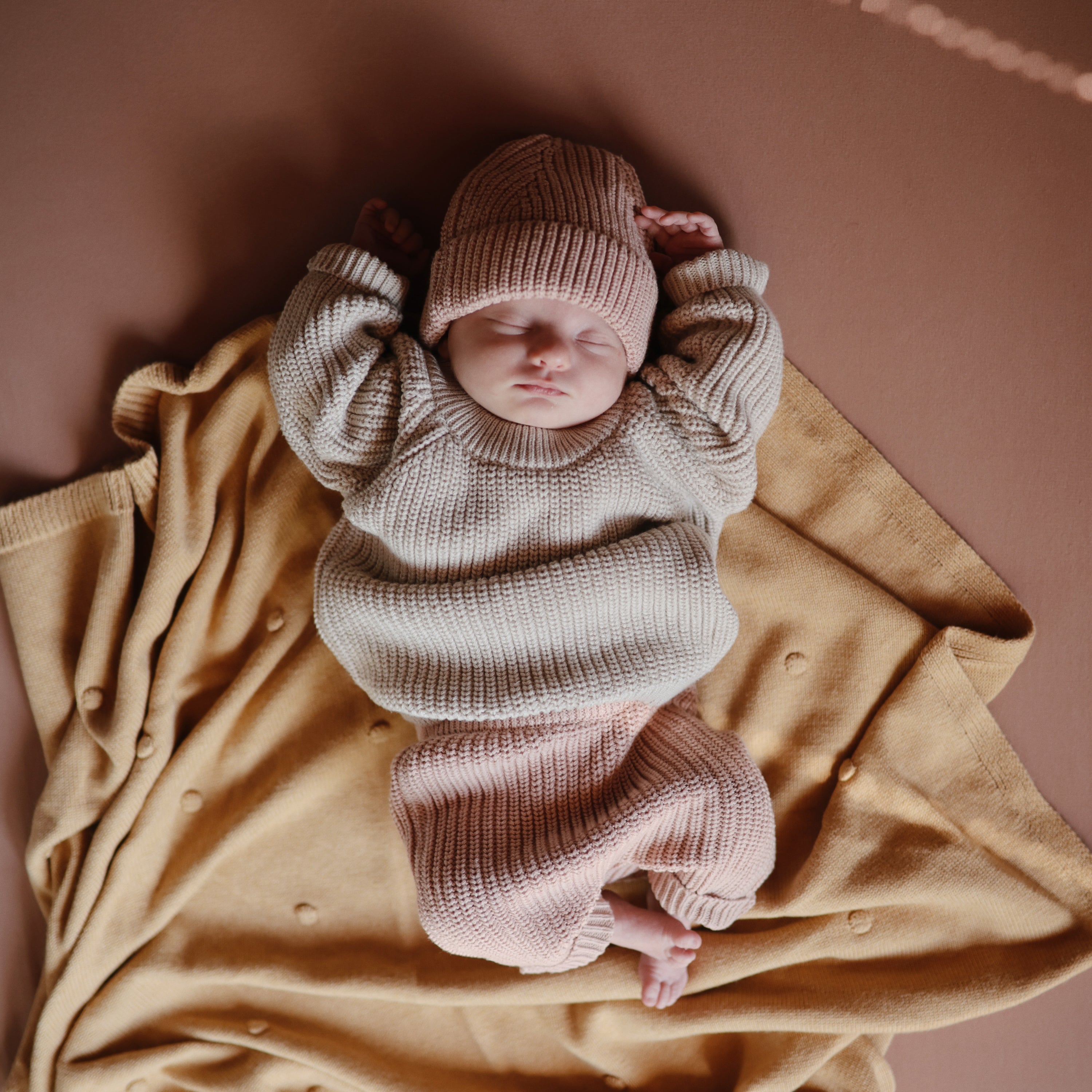 Image of Stretchy Crib Sheet