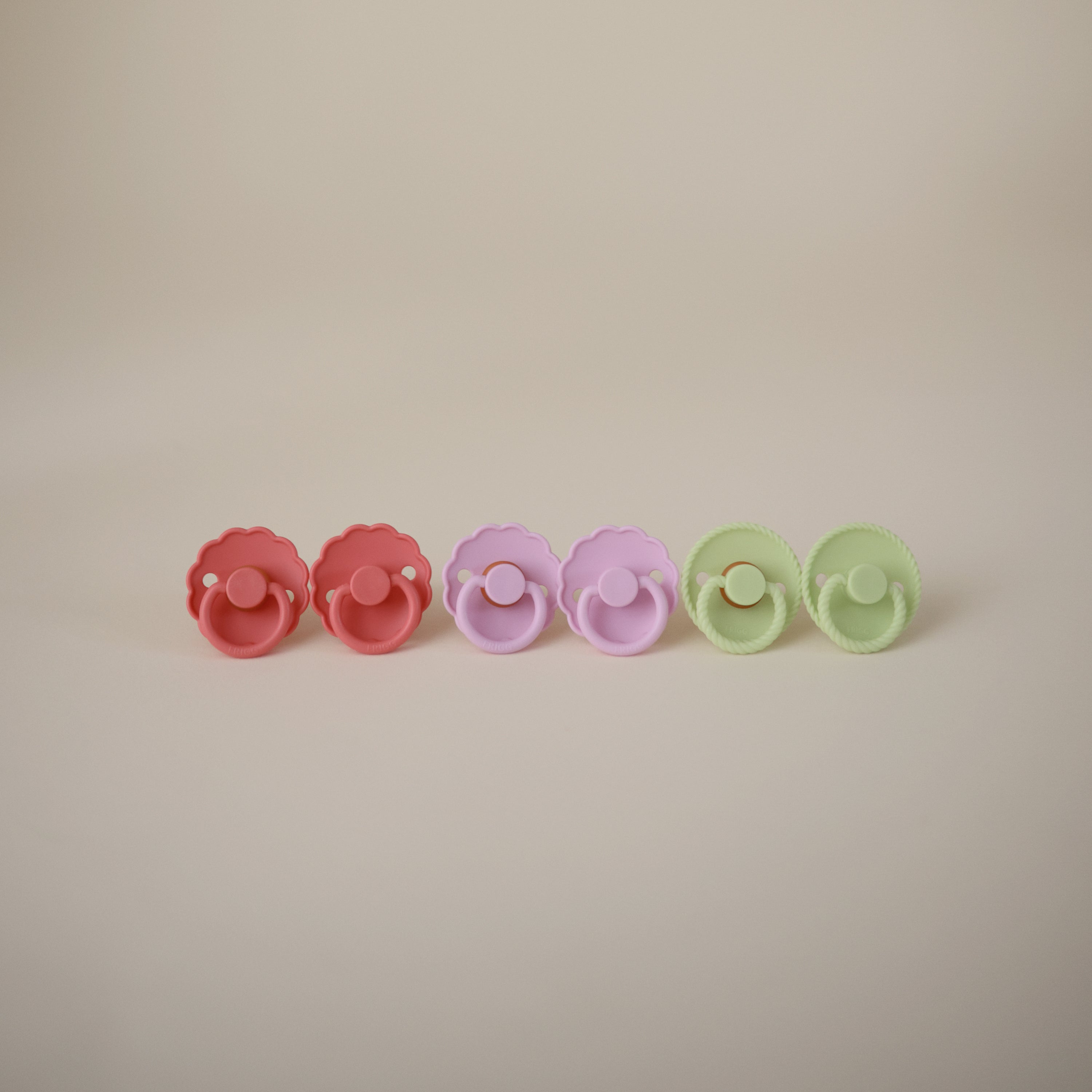 Image of FRIGG Daisy Silicone Pacifier 2-Pack
