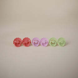 Image of FRIGG Daisy Silicone Pacifier 2-Pack