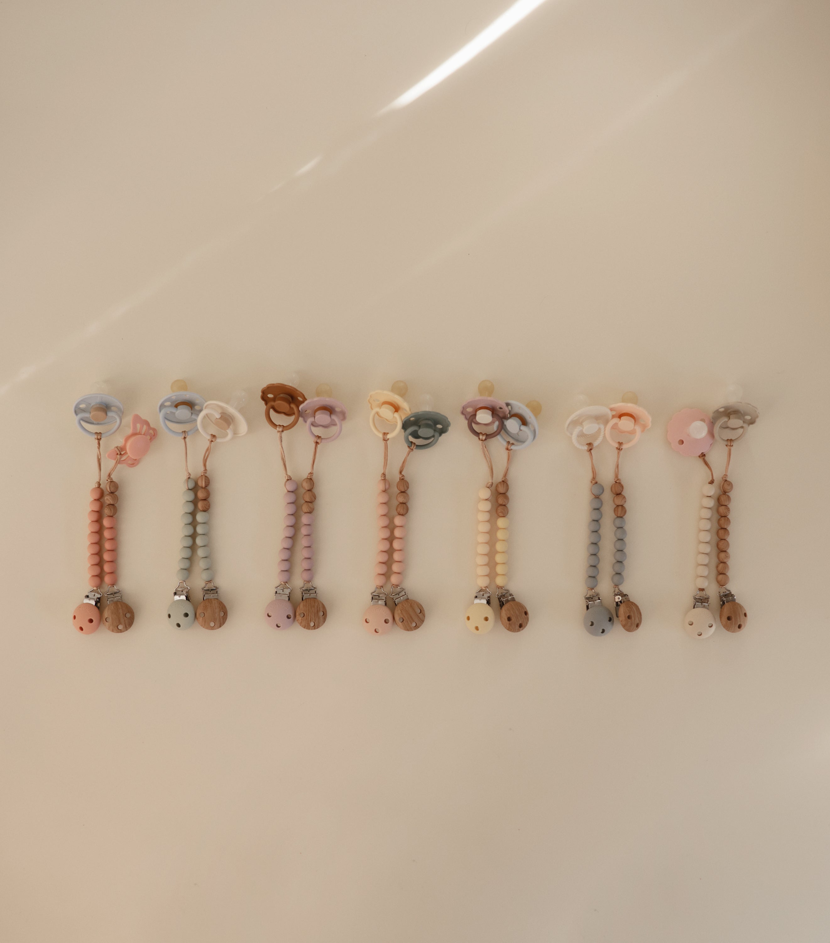 Image of FRIGG Natural Rubber Pacifier 4-Pack