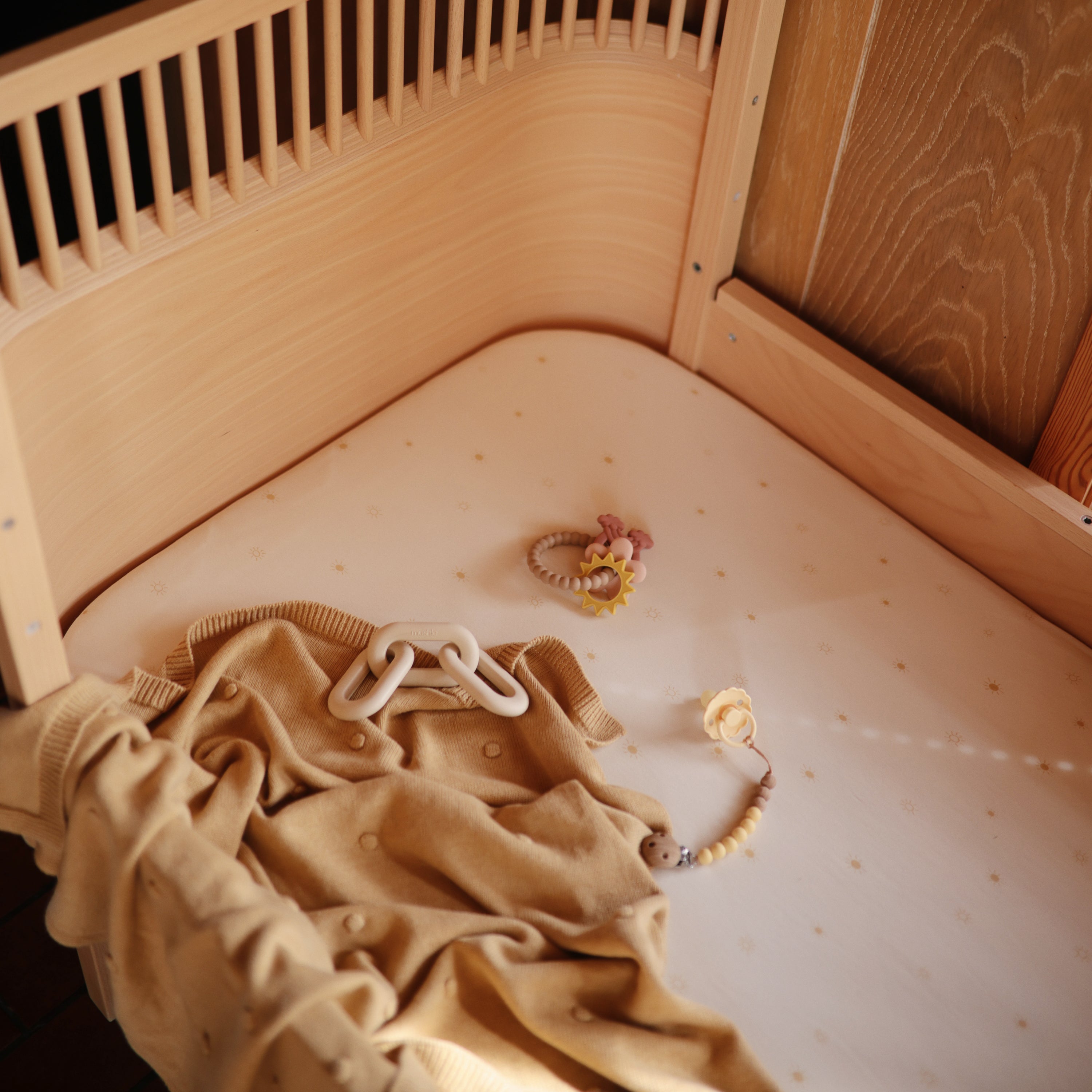 Image of Stretchy Crib Sheet