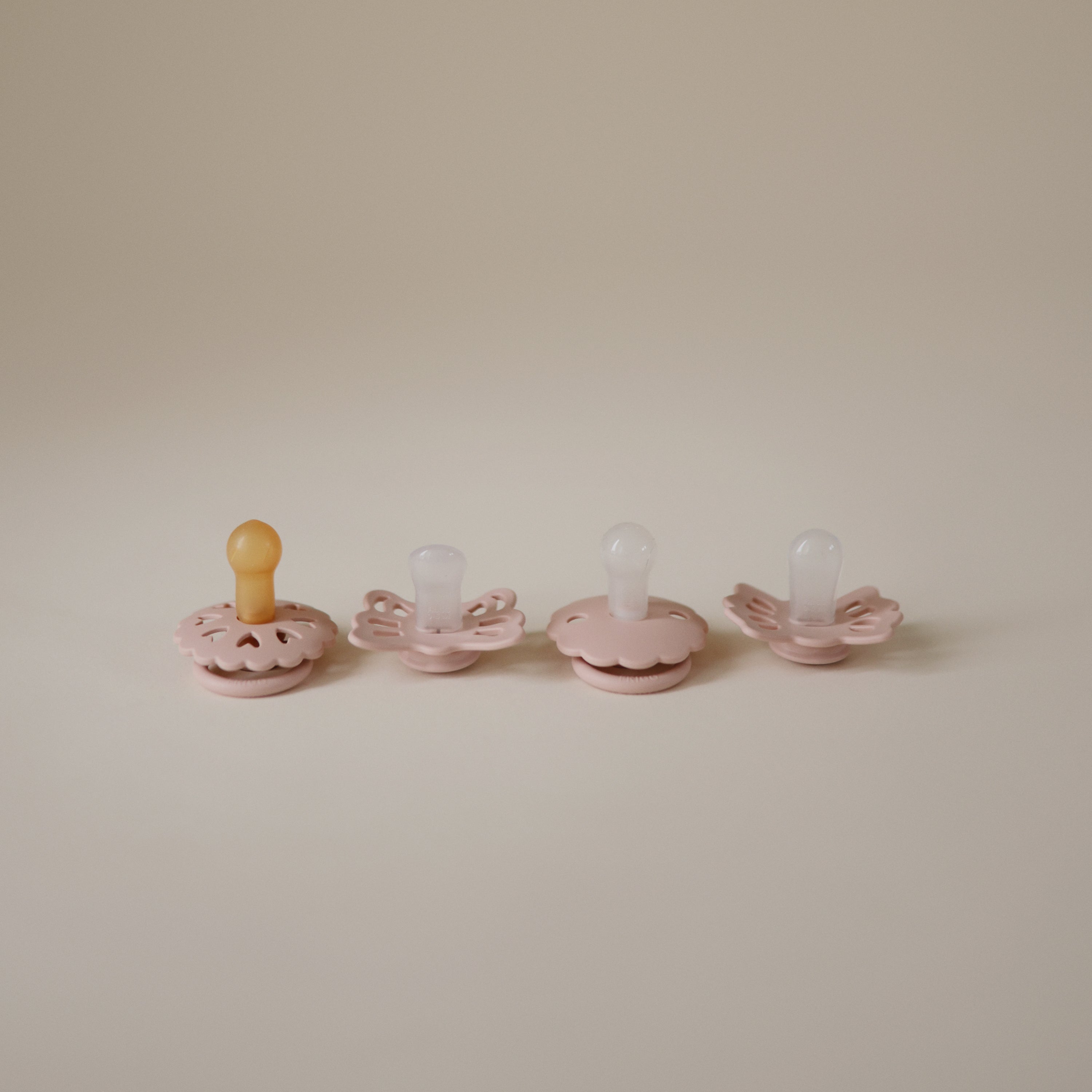 Image of FRIGG Baby's First Pacifier Floral Heart (Blush) 4-Pack