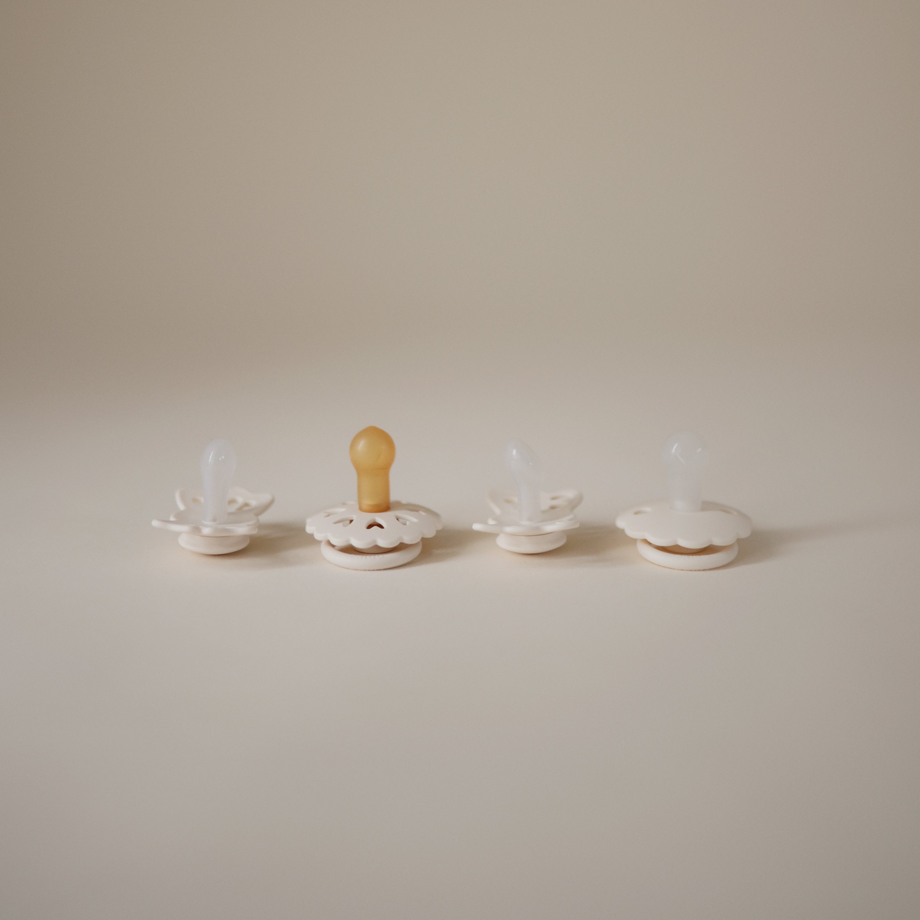 Image of FRIGG Baby's First Pacifier Floral Heart (Cream) 4-Pack