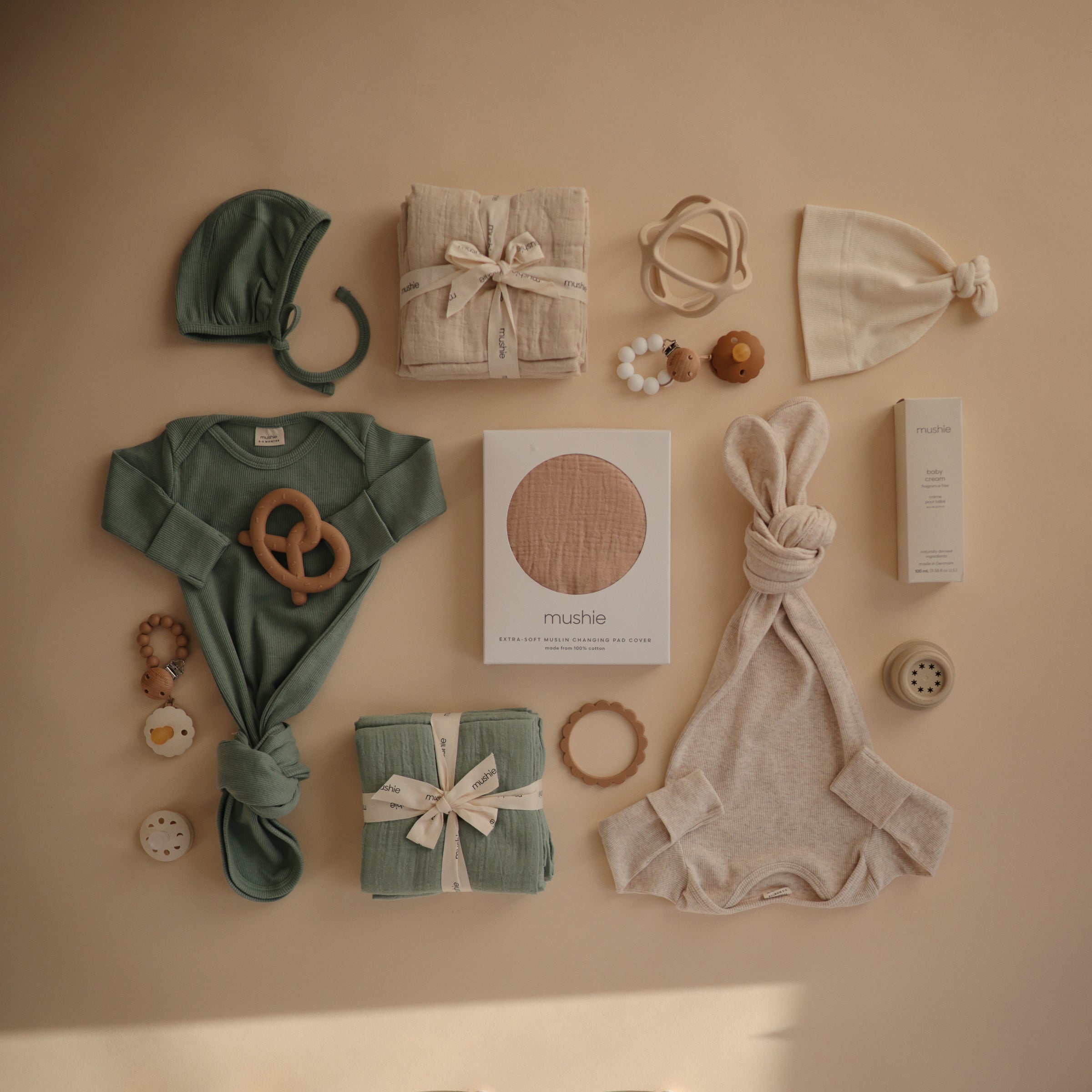 Image of Ribbed Baby Bonnet