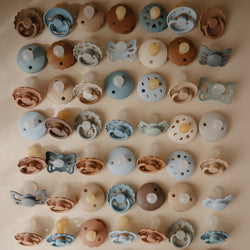 Image of FRIGG Moon Natural Rubber Pacifier 2-Pack