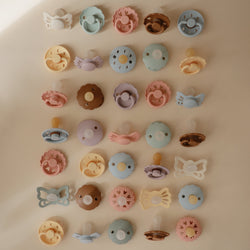 Image of FRIGG Lucky Symmetrical Silicone Pacifier 2-Pack (6-18 Months)