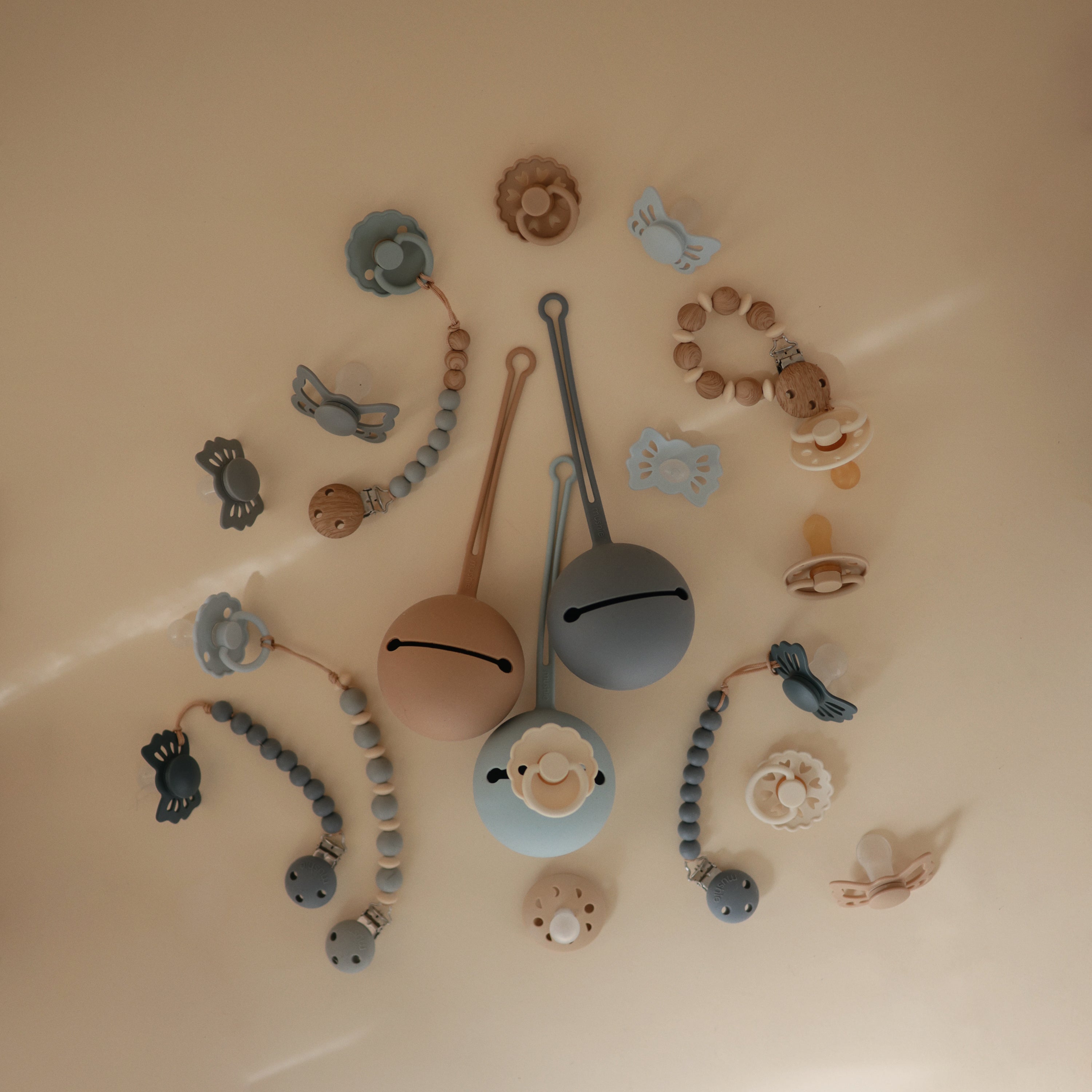 Image of FRIGG Andersen Fairytale Natural Rubber Pacifier 2-Pack