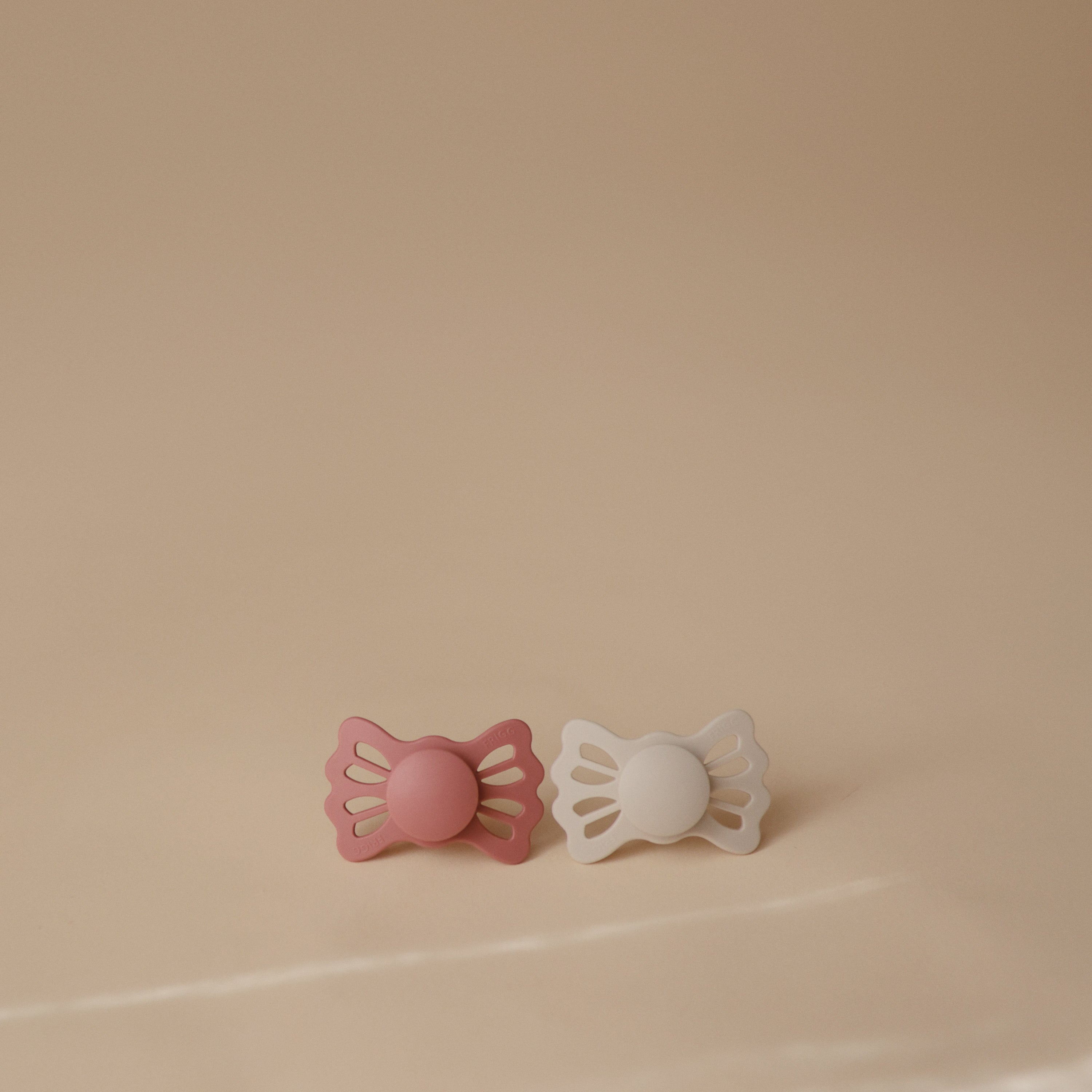 Image of FRIGG Lucky Symmetrical Silicone Pacifier 2-Pack (6-18 Months)