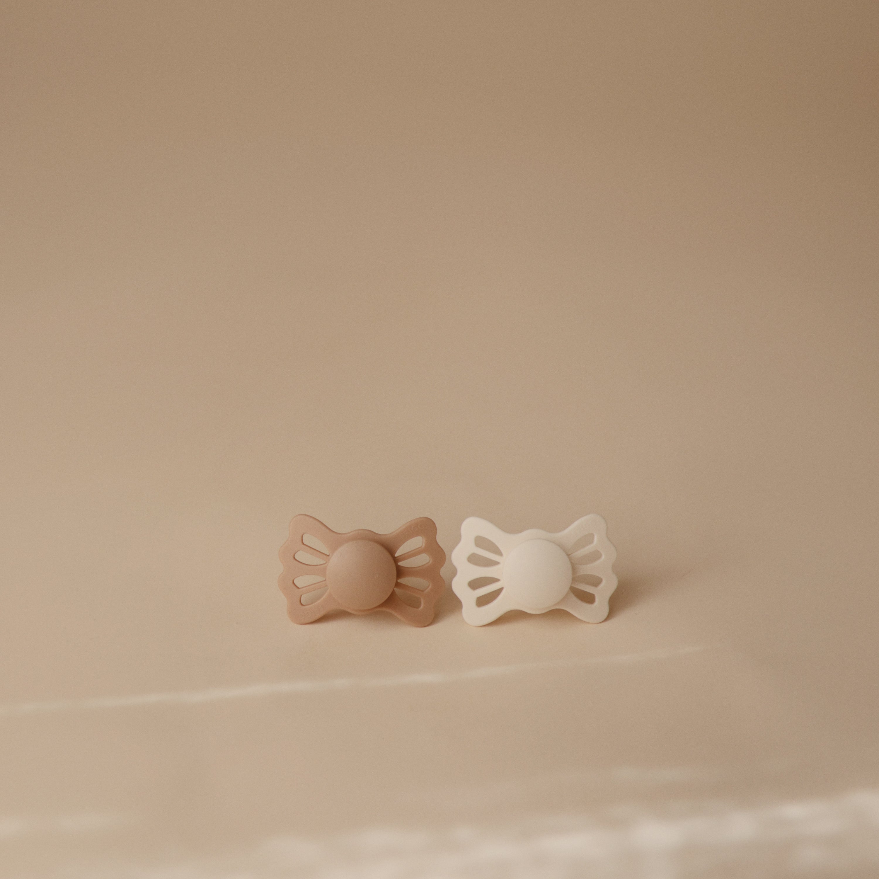 Image of FRIGG Lucky Symmetrical Silicone Pacifier 2-Pack (6-18 Months)