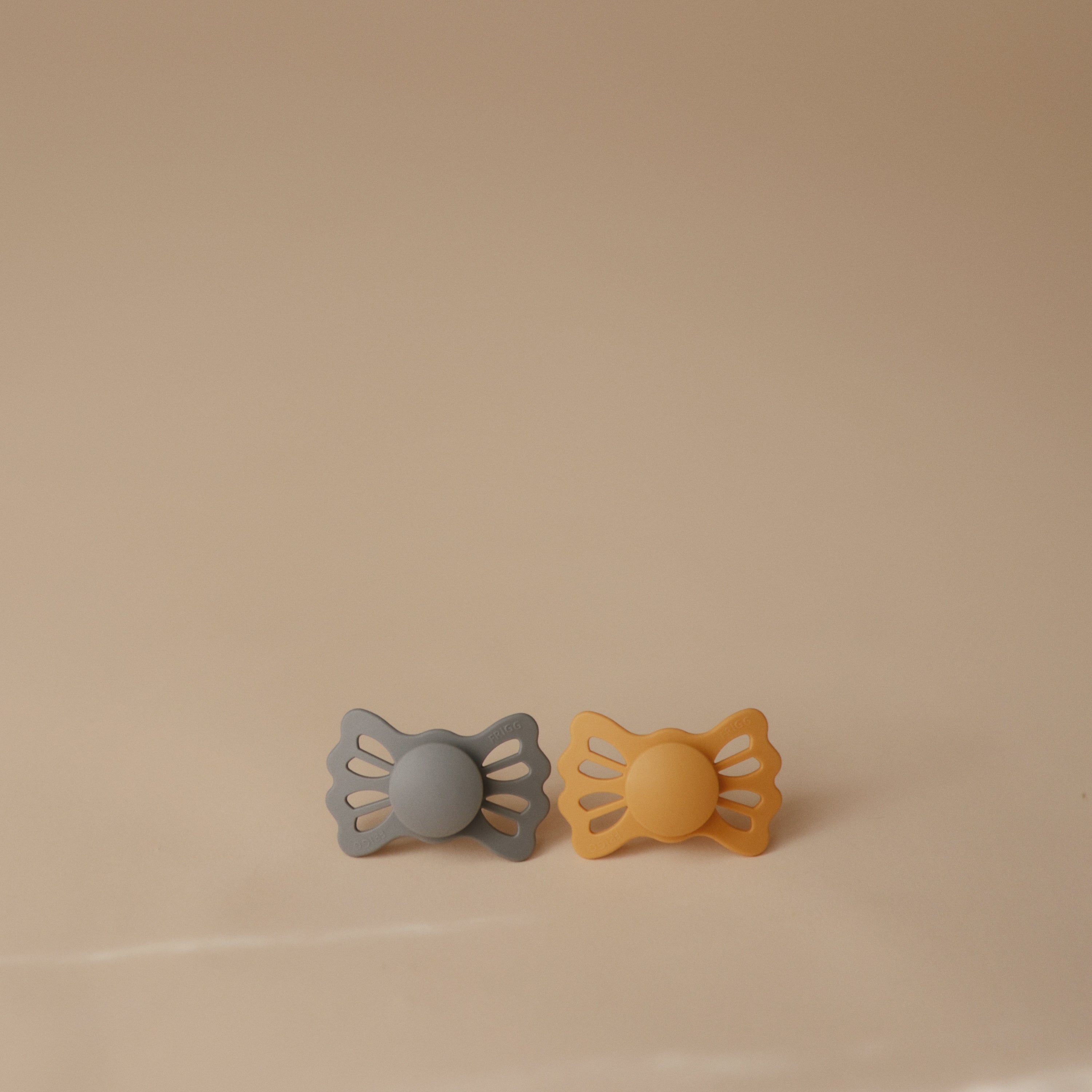 Image of FRIGG Lucky Symmetrical Silicone Pacifier 2-Pack (6-18 Months)