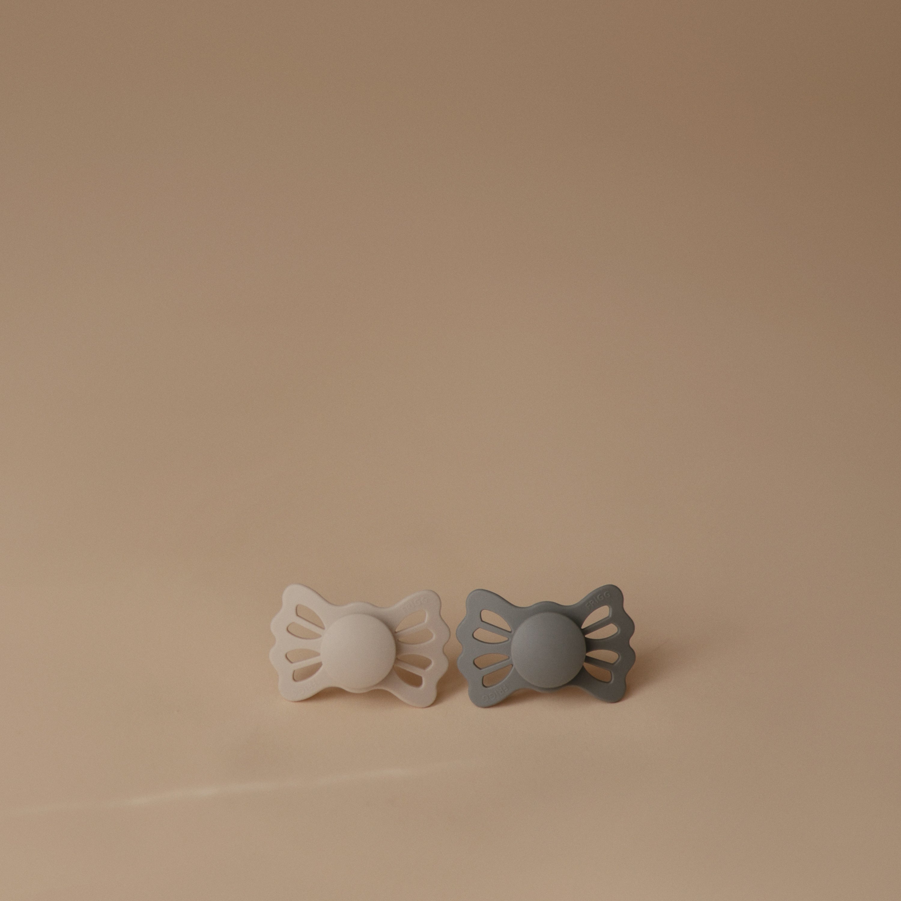 Image of FRIGG Lucky Symmetrical Silicone Pacifier 2-Pack (6-18 Months)