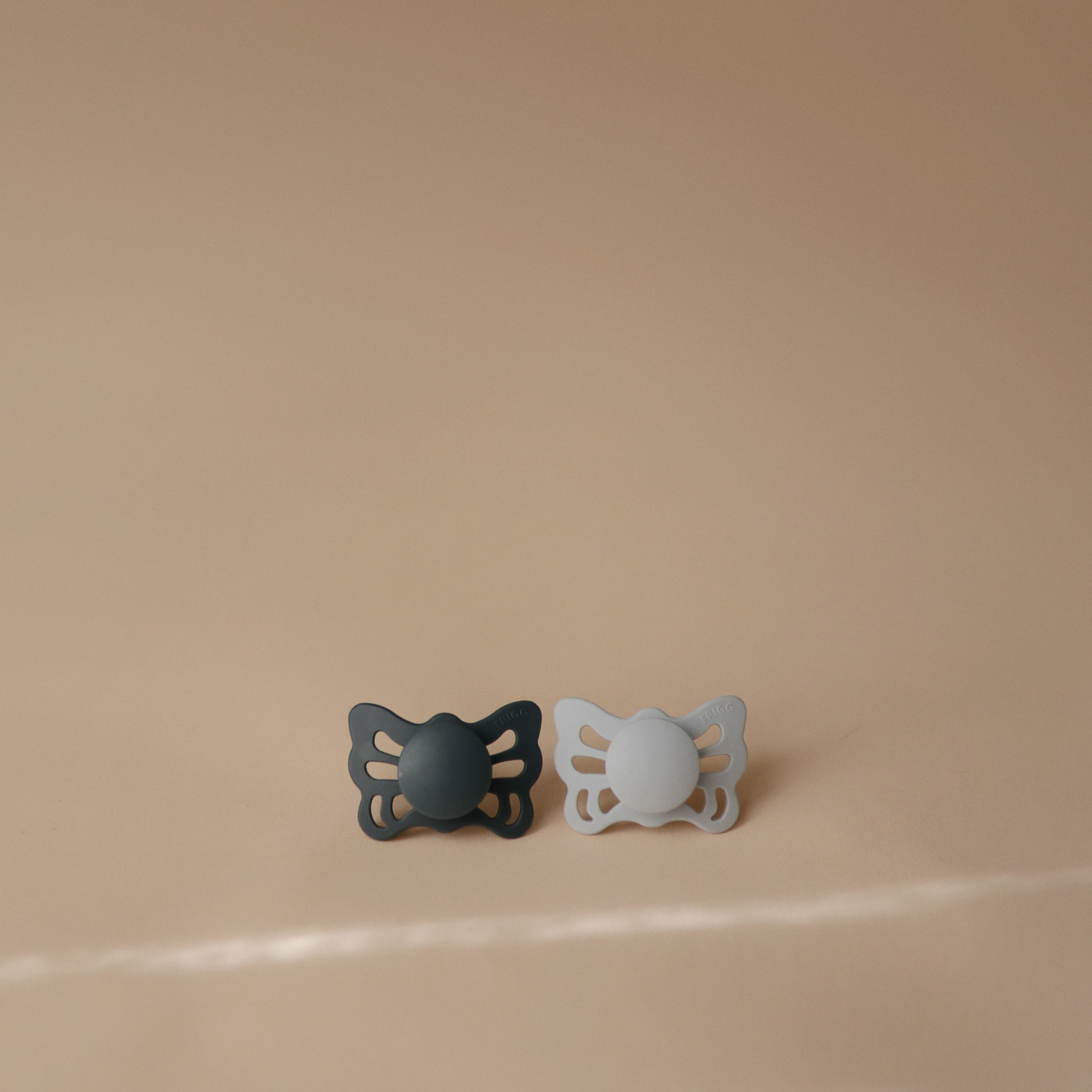 Image of FRIGG Butterfly Anatomical Silicone Pacifier 2-Pack (0-6 Months)