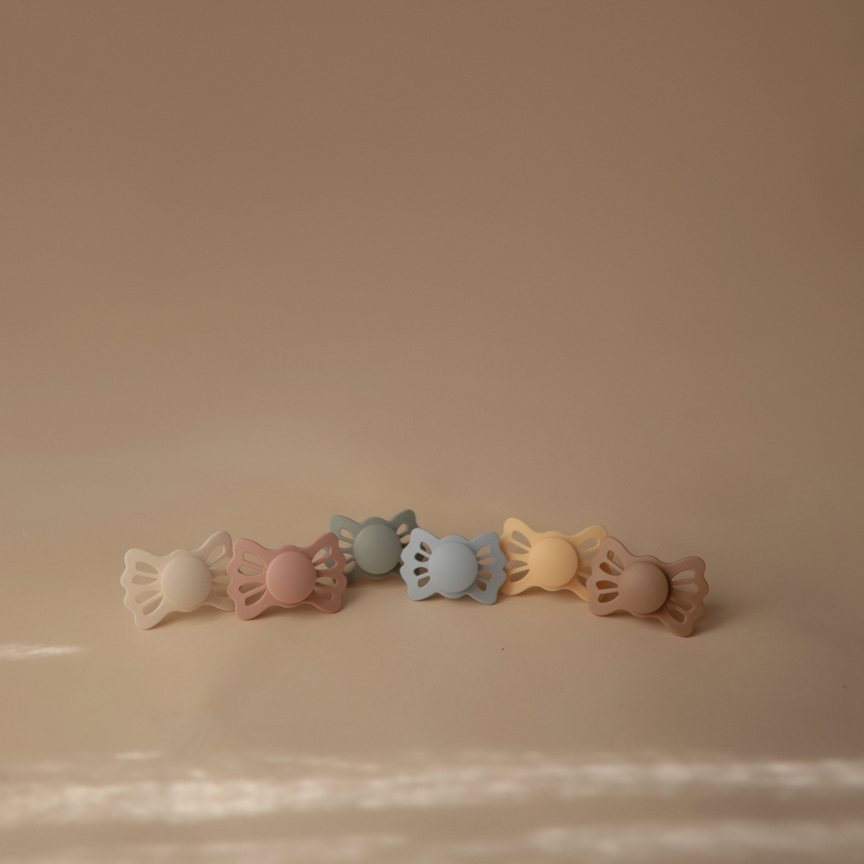 Image of FRIGG Lucky Symmetrical Silicone Pacifier 2-Pack (0-6 Months)