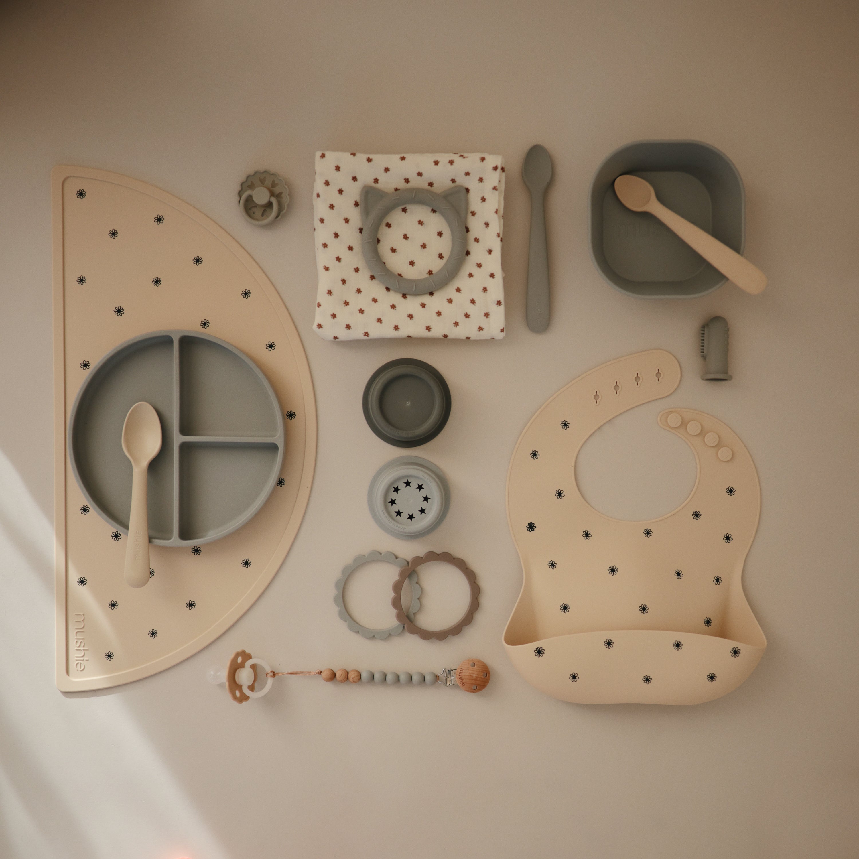 Image of Silicone Pacifier Clip | Eva