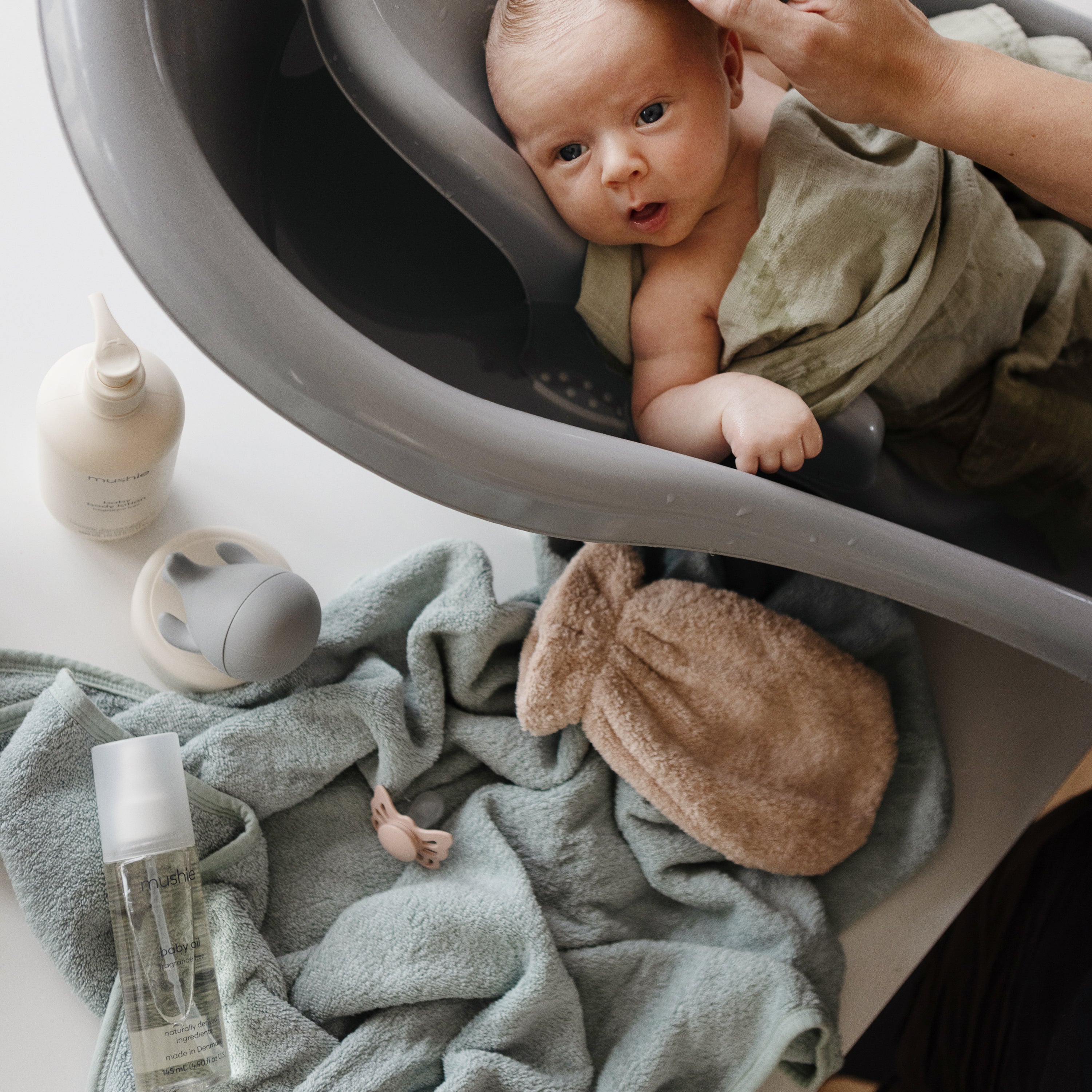 Image of Organic Cotton Baby Hooded Towel