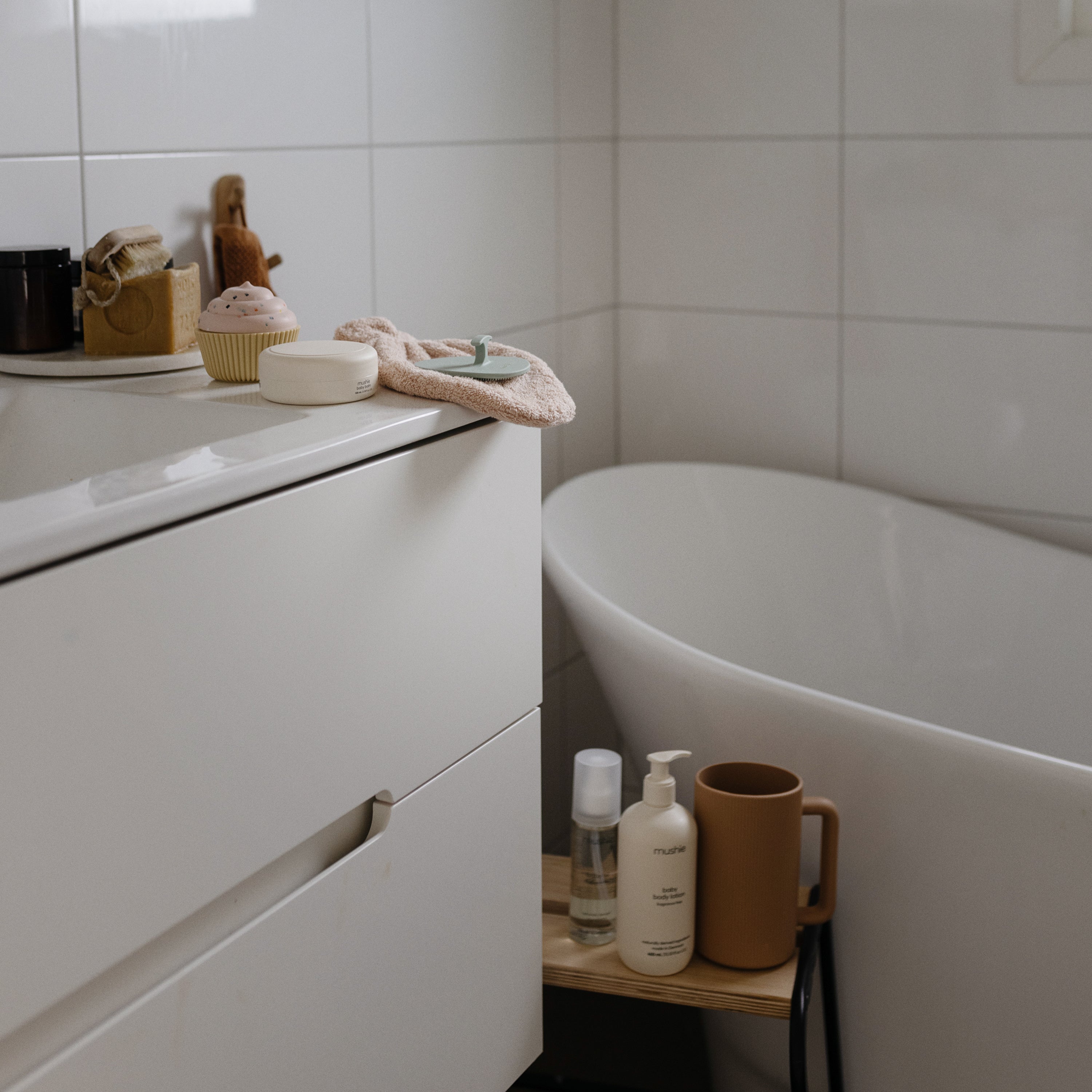 Image of Bath Rinse Cup