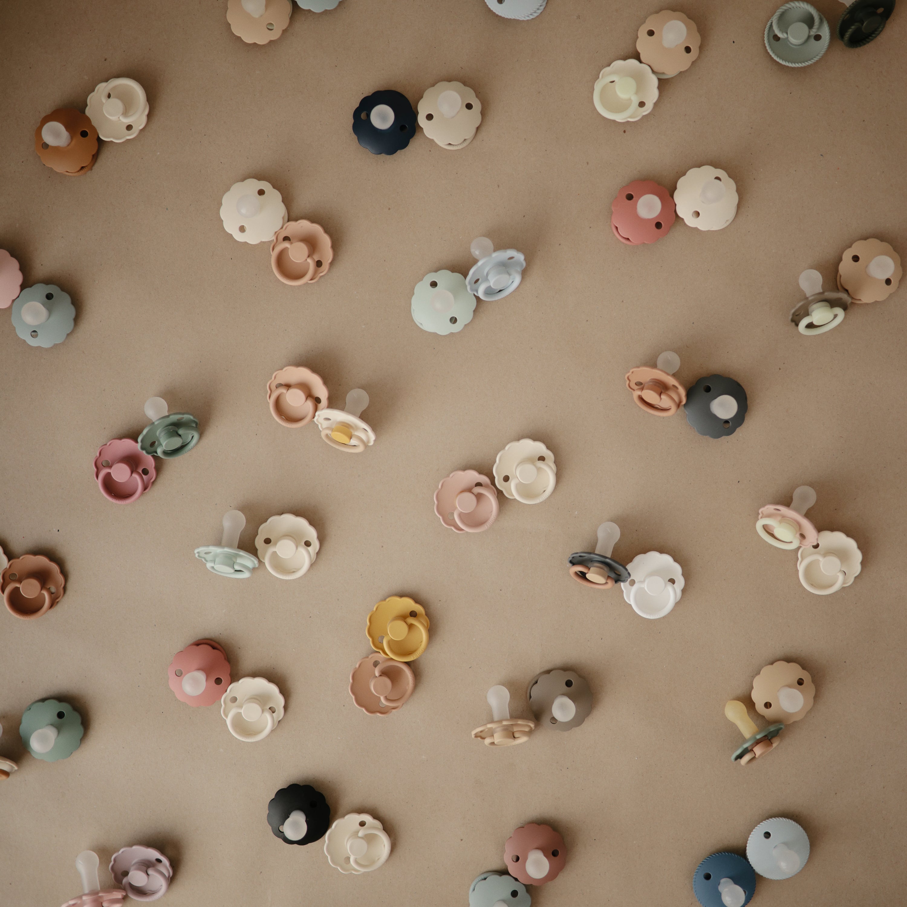 Image of FRIGG Daisy Silicone Pacifier 2-Pack