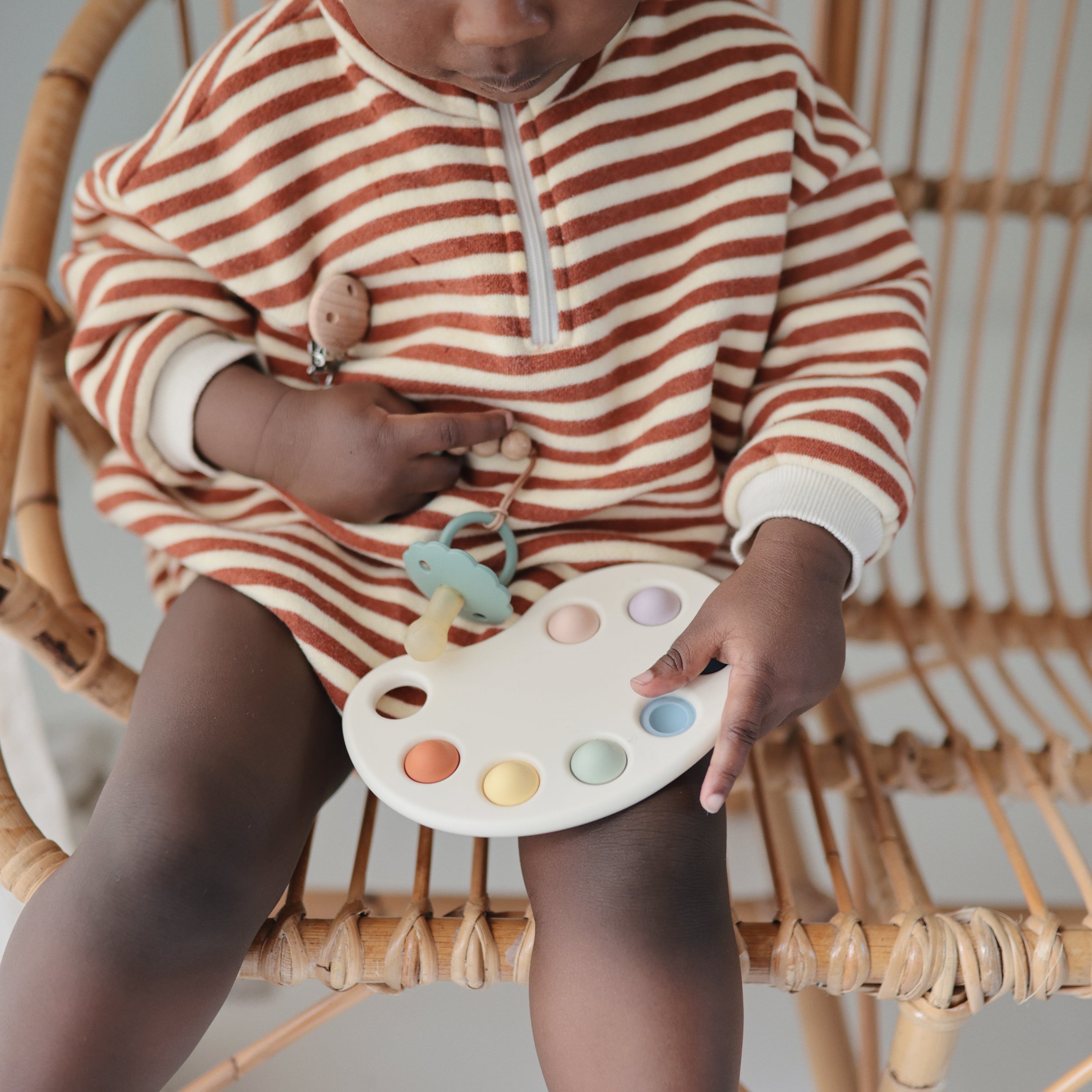 Image of FRIGG Daisy Natural Rubber Pacifier 2-Pack