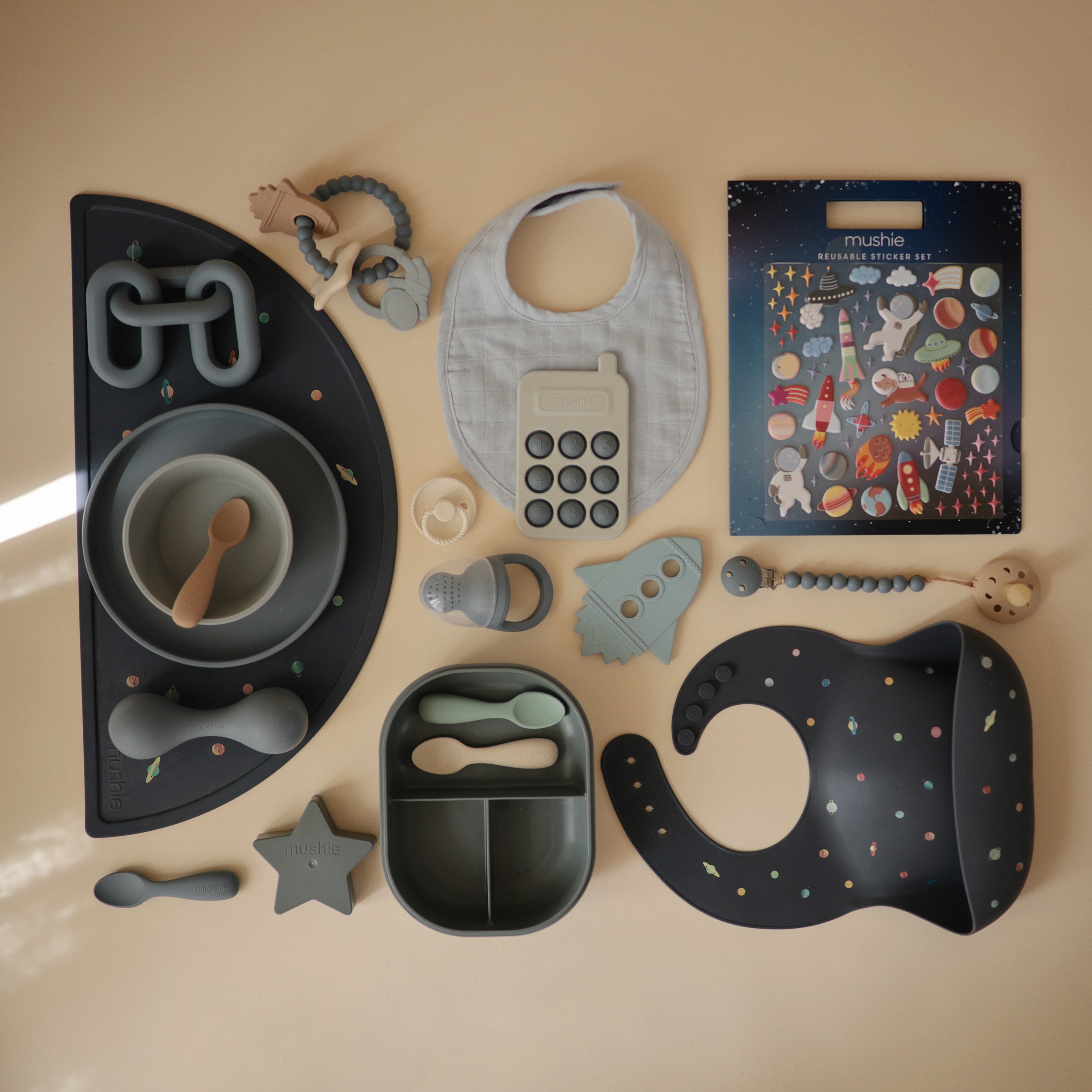 Image of Silicone Toddler Starter Spoons 2-Pack