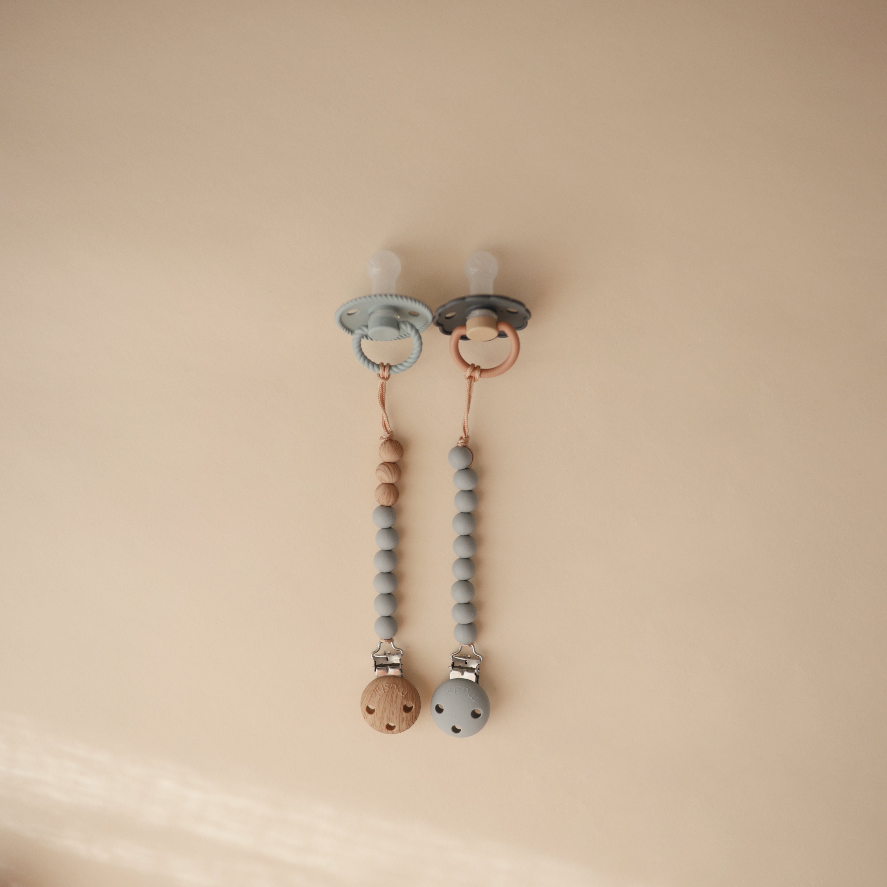 Image of Silicone Pacifier Clip | Hera