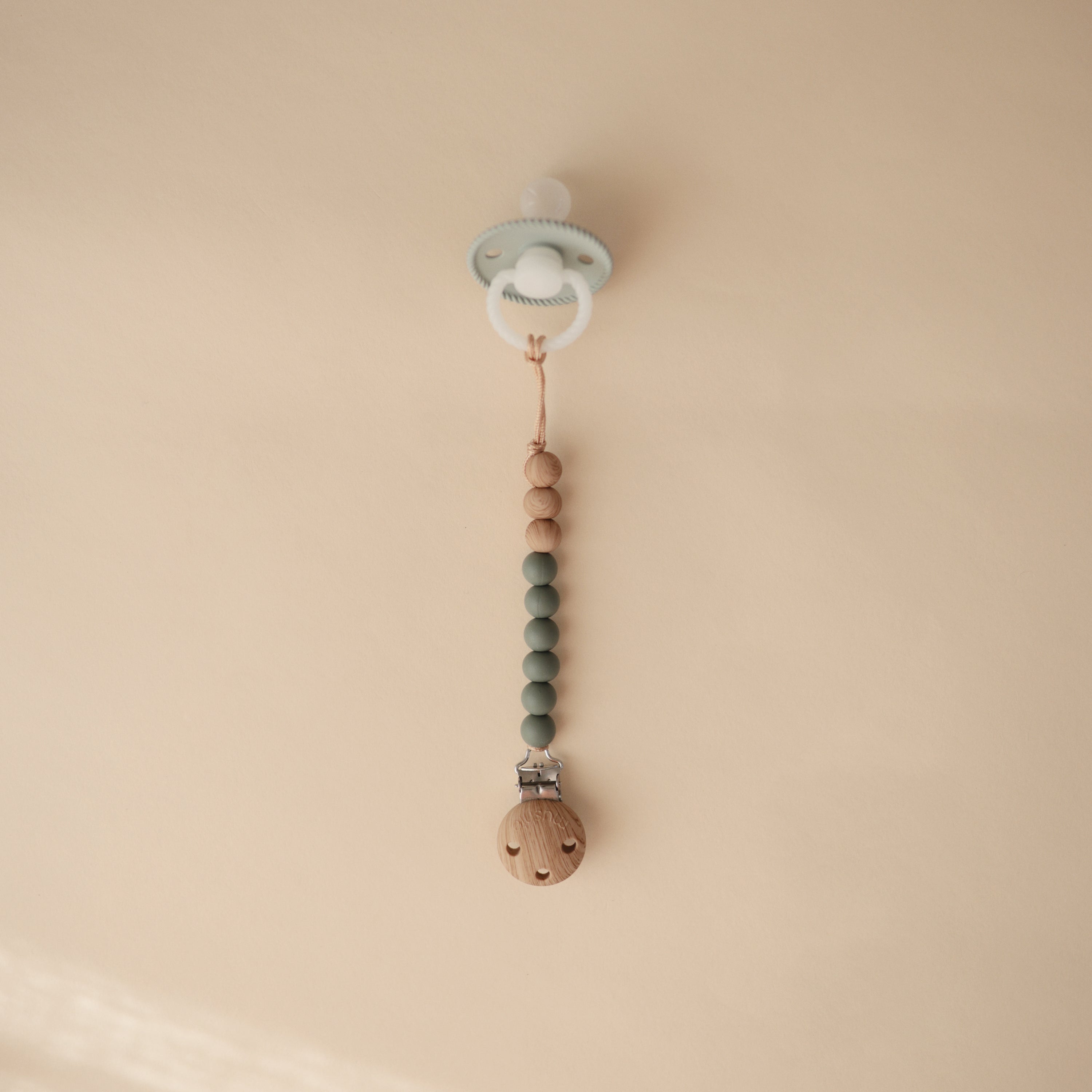Image of Silicone Pacifier Clip | Eva