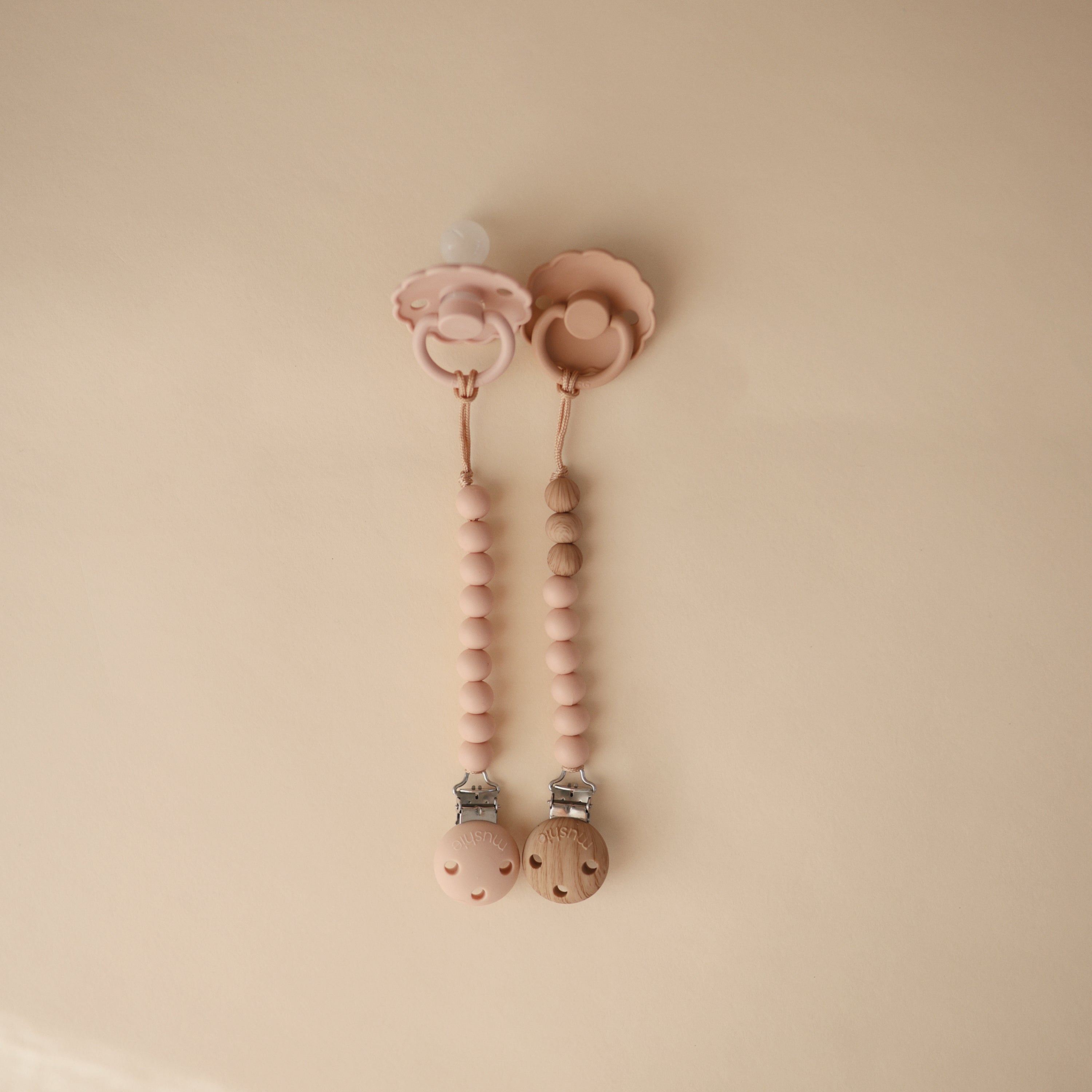 Image of Silicone Pacifier Clip | Eva