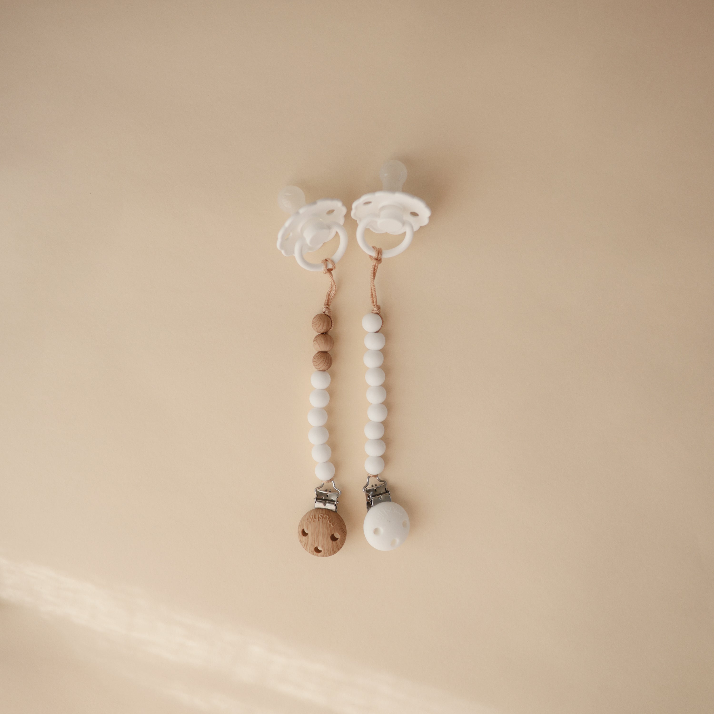 Image of Silicone Pacifier Clip | Eva