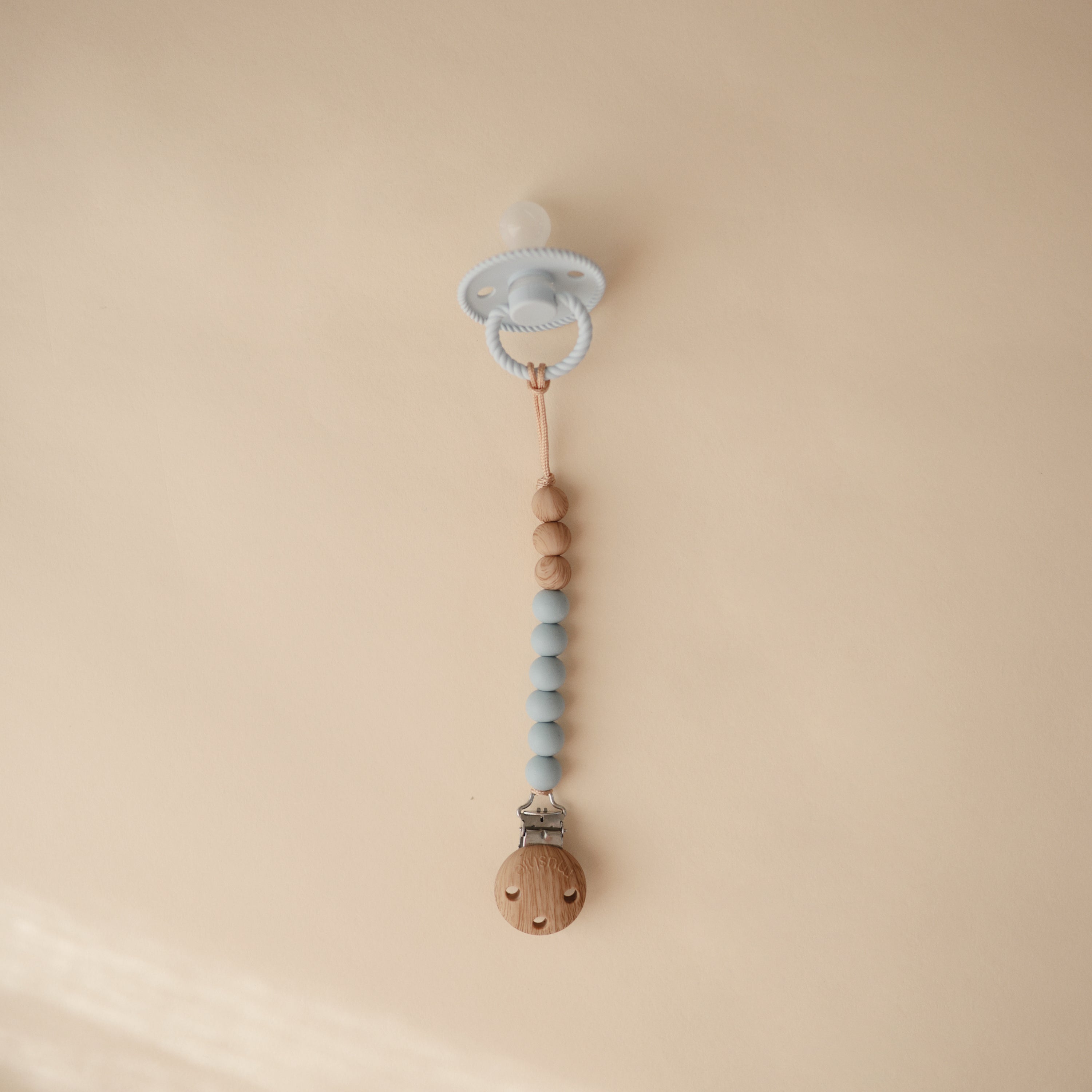 Image of Silicone Pacifier Clip | Eva