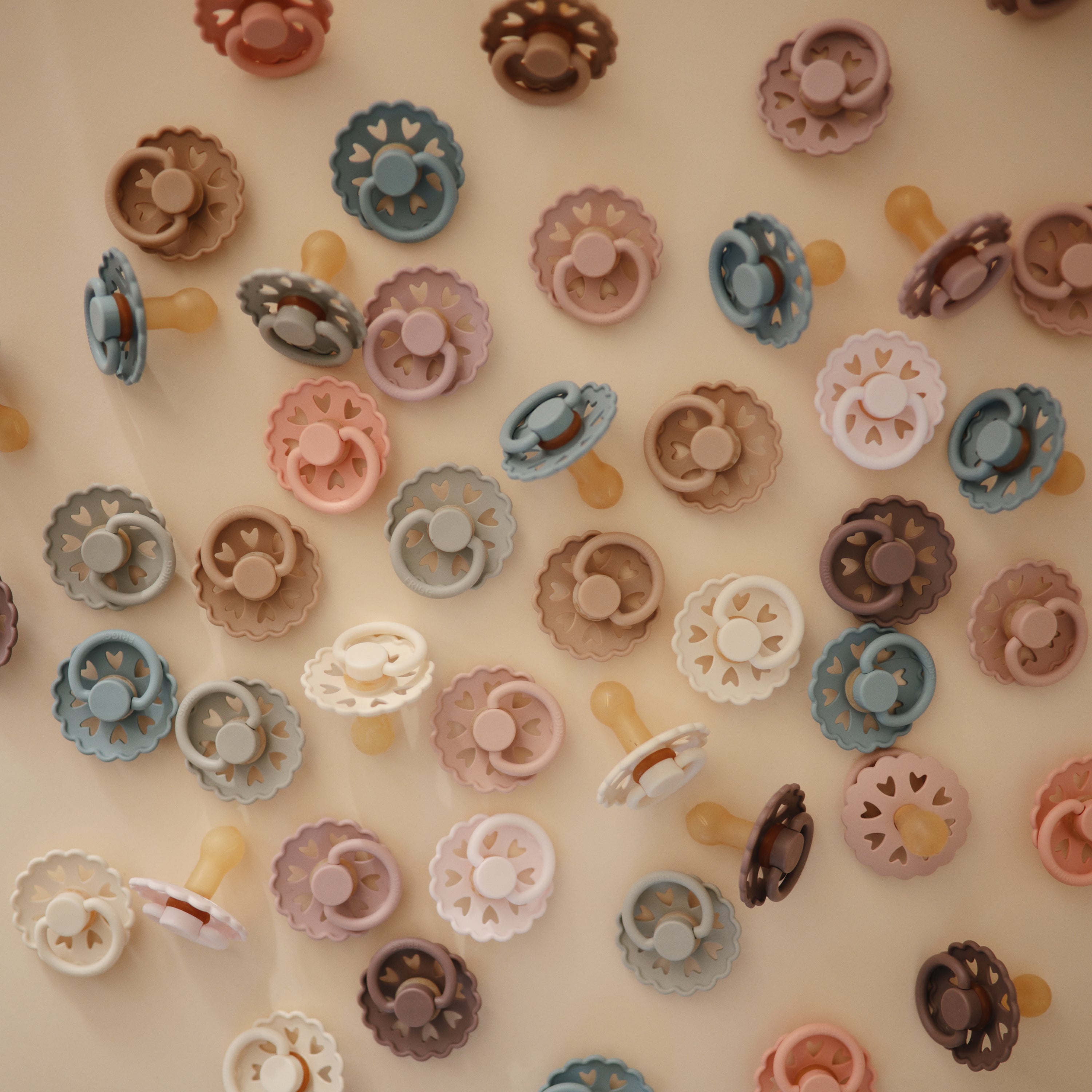 Image of FRIGG Andersen Fairytale Natural Rubber Pacifier 2-Pack