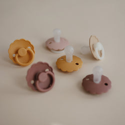 Image of FRIGG Daisy Night Silicone Pacifier 2-Pack