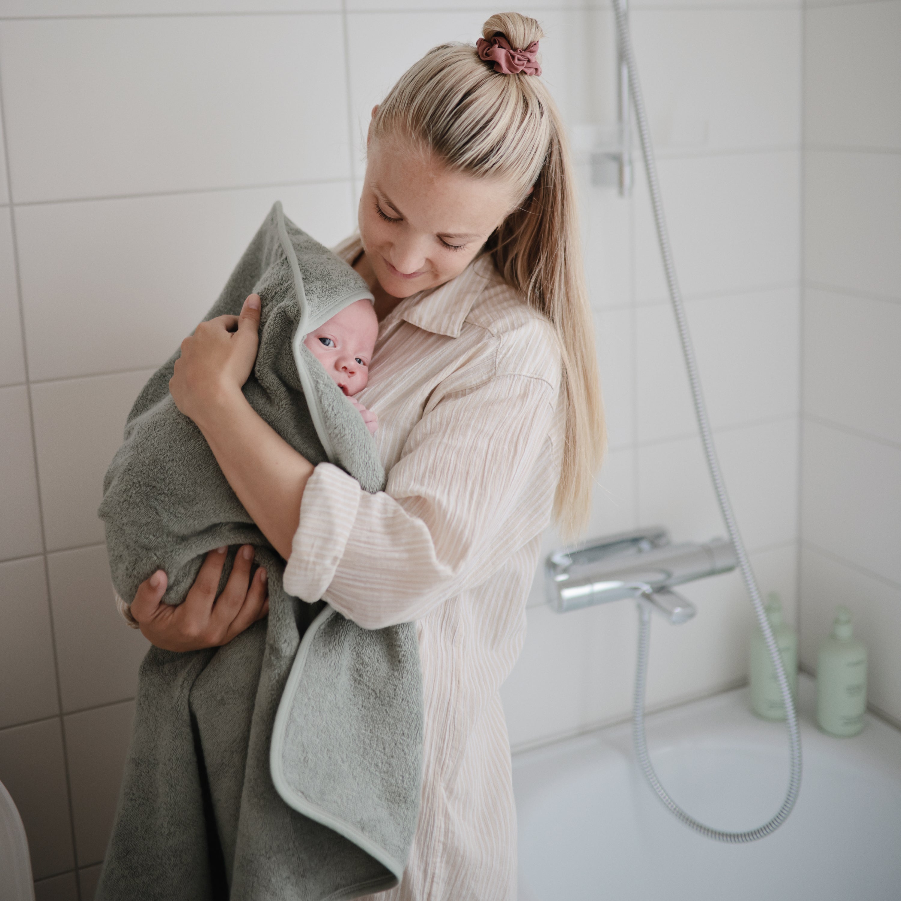 Image of Organic Cotton Baby Hooded Towel