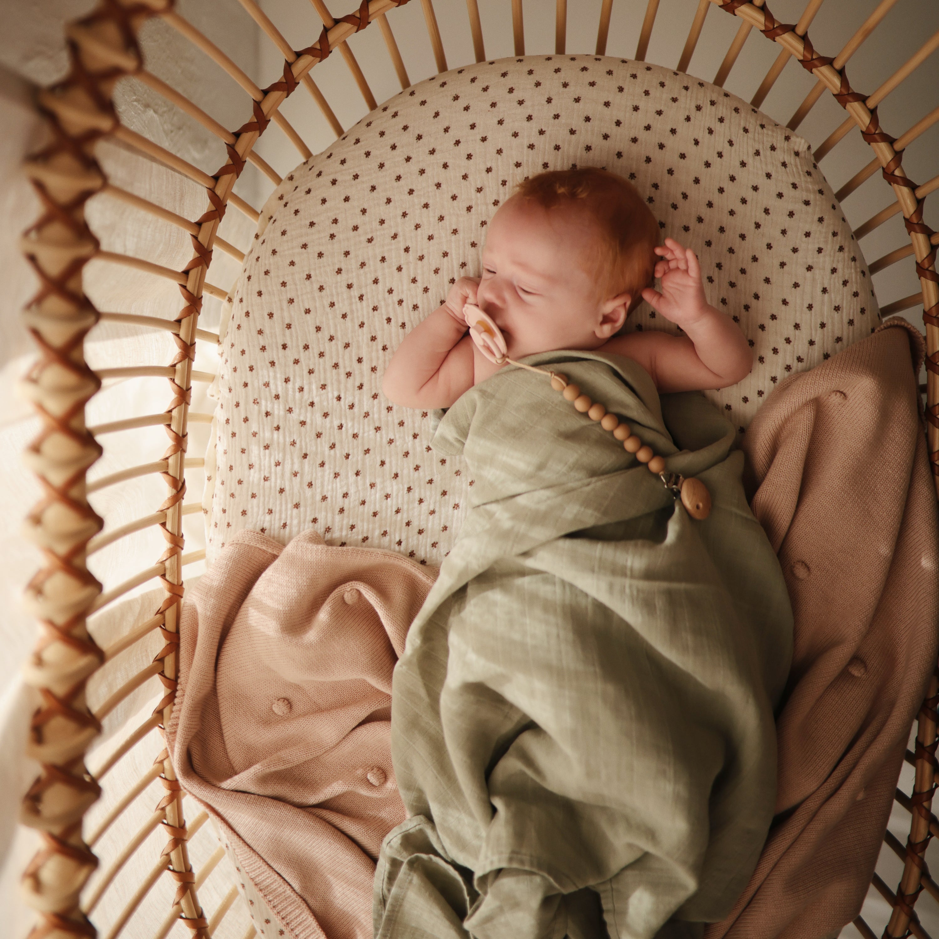 Image of Extra Soft Bassinet Muslin Crib Sheet