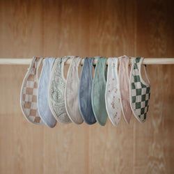 Image of Muslin Bib 2-Pack