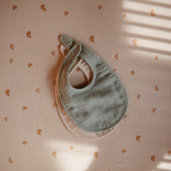 Image of Muslin Bib 2-Pack