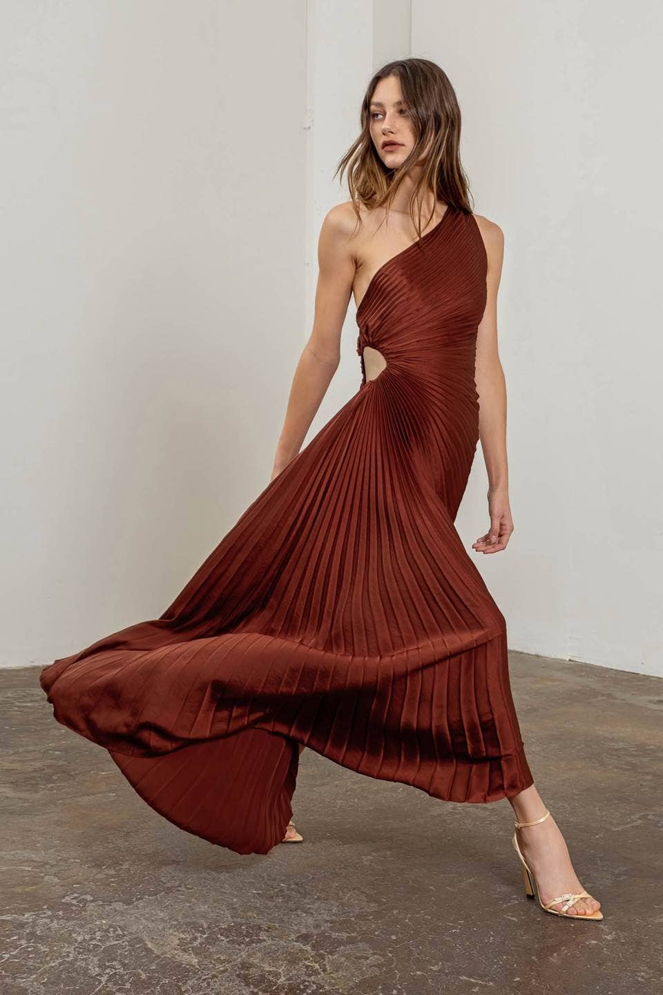 Image of Unbalance Cutting Pleats Midi Dress