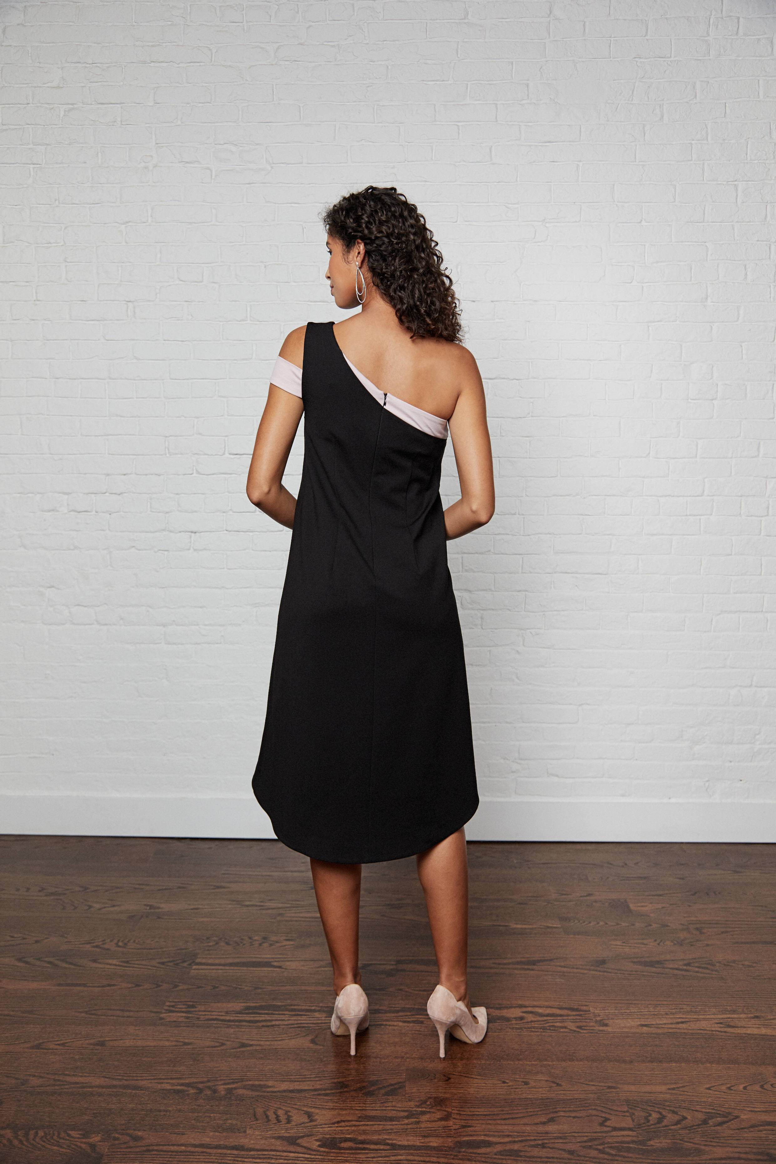 Image of The Karolina Dress